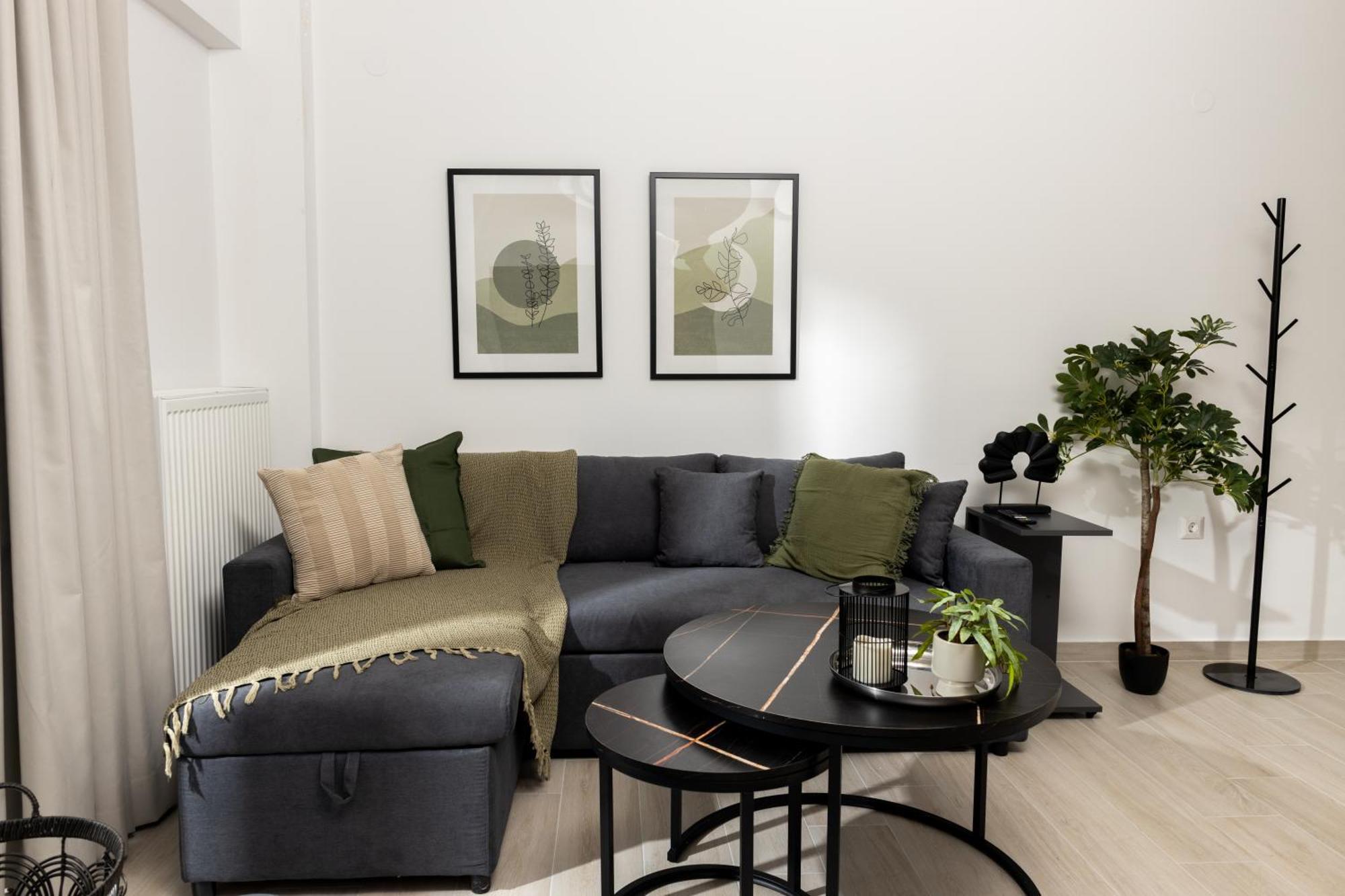 Velvet Luxury In The Center By Binobi!