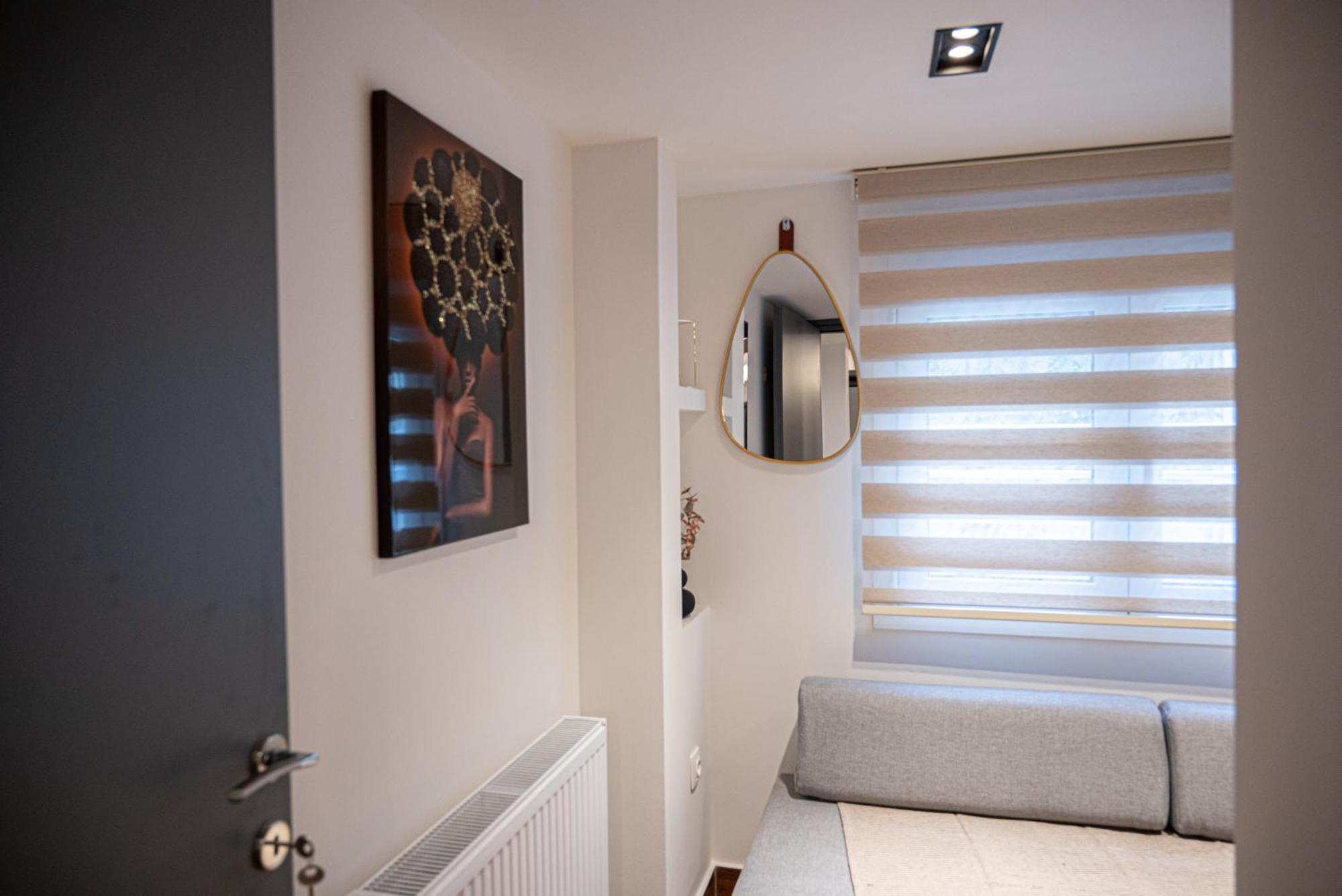 Apartment Luxe Loft Near Seaside *