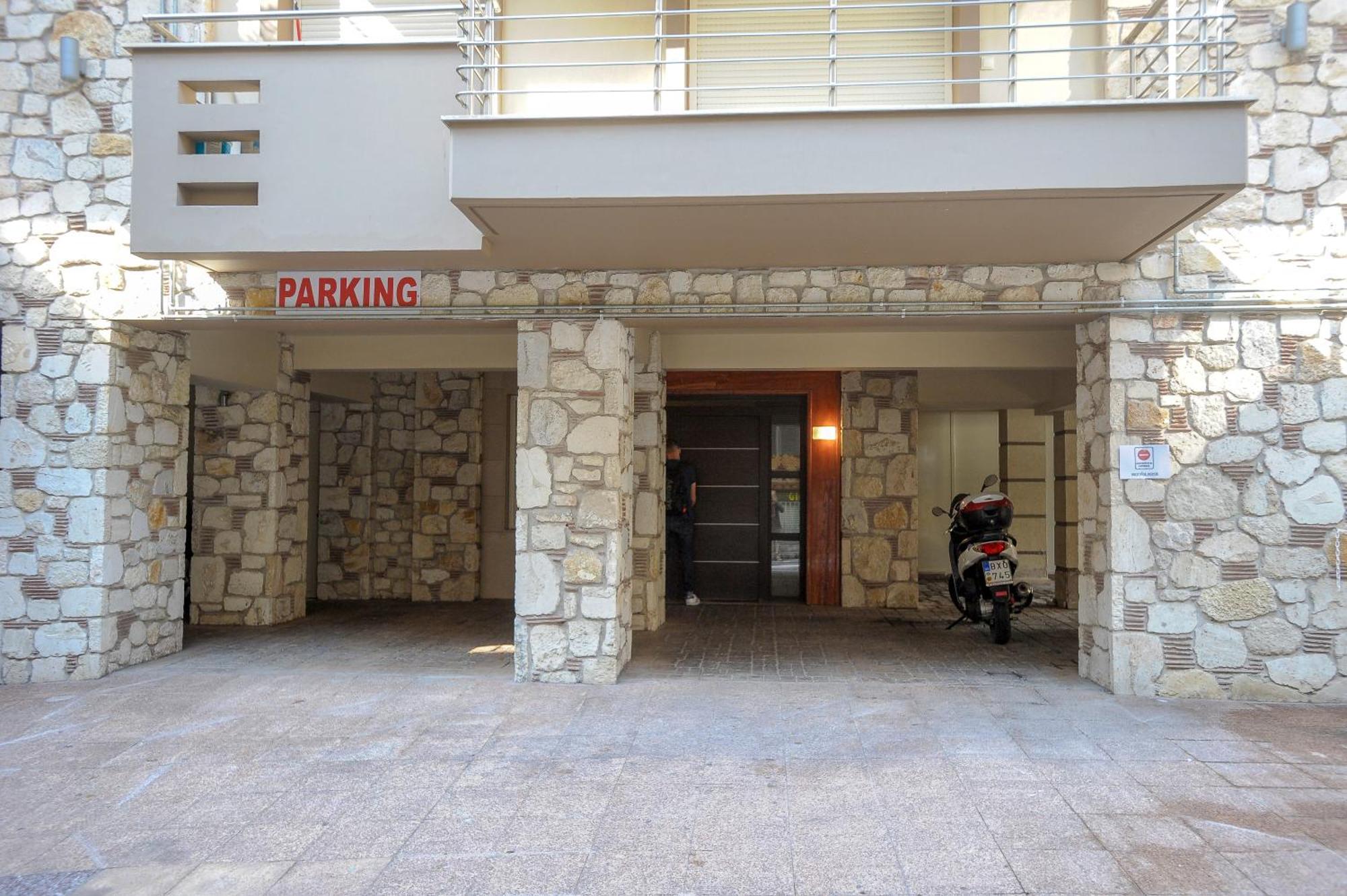Cozy Gold Appartment#free Parking# * Tessalónica