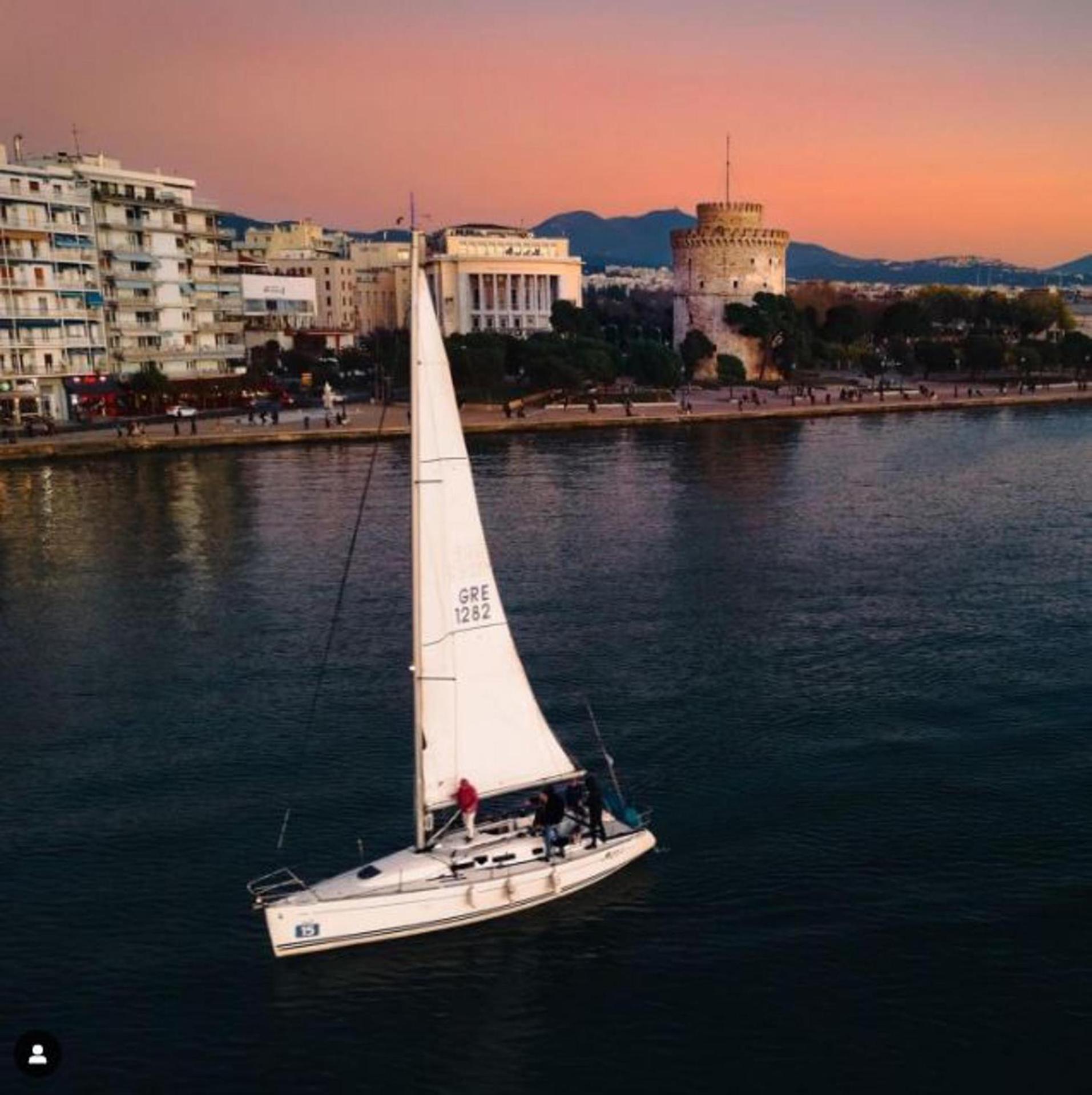 Budget - Heart Of * Thessaloniki