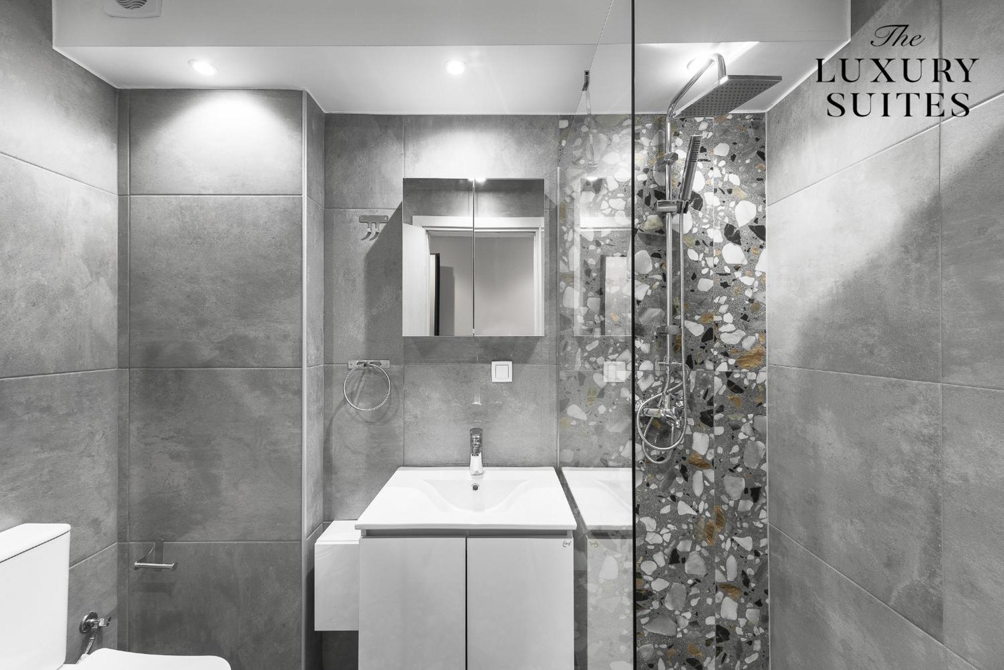 Daire Westay Apartments, The Luxury