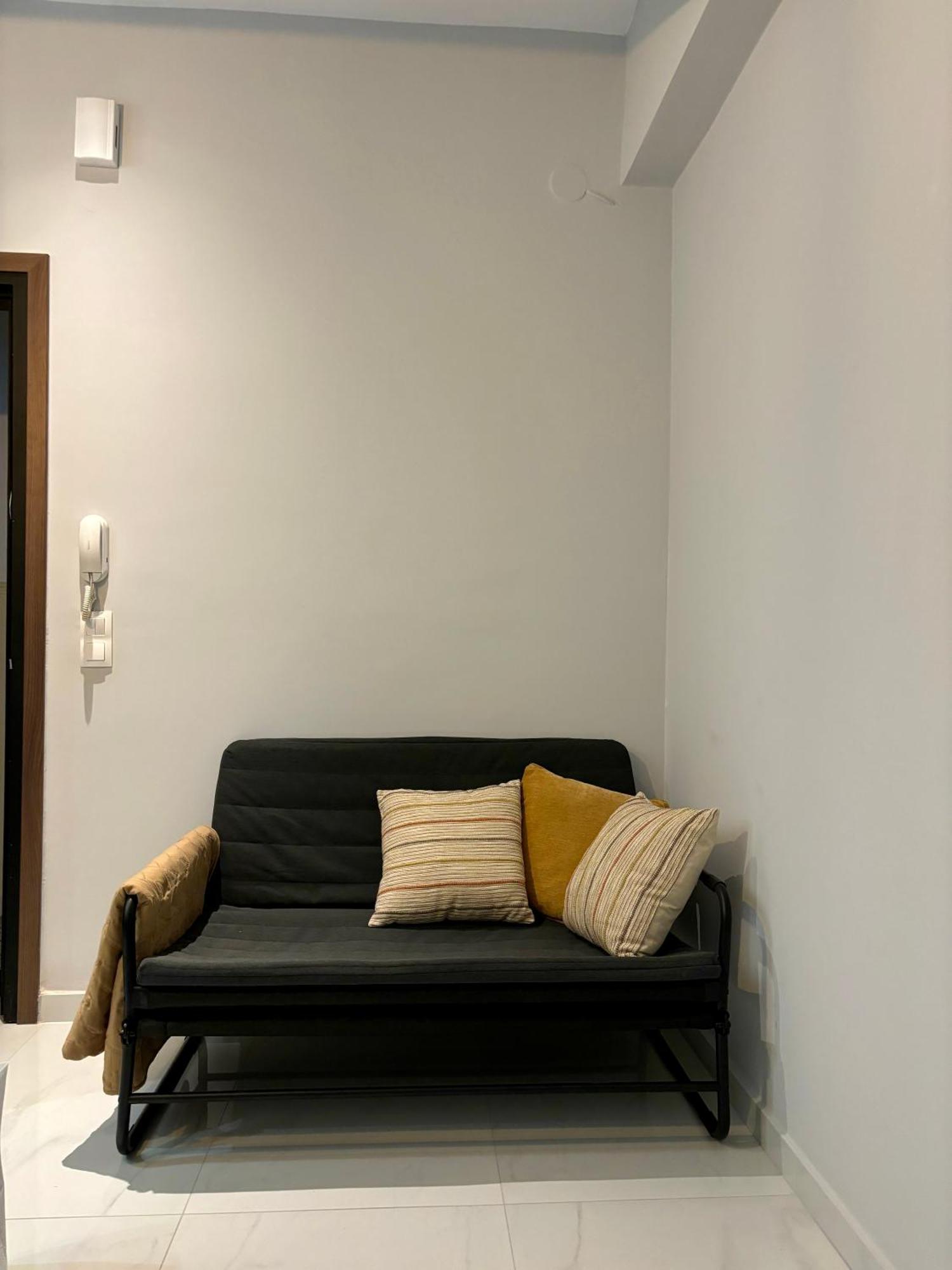 Cozy In The Center