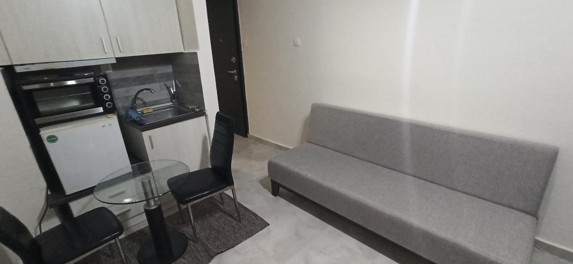 Beautiful 1-bedroom Next To Center *