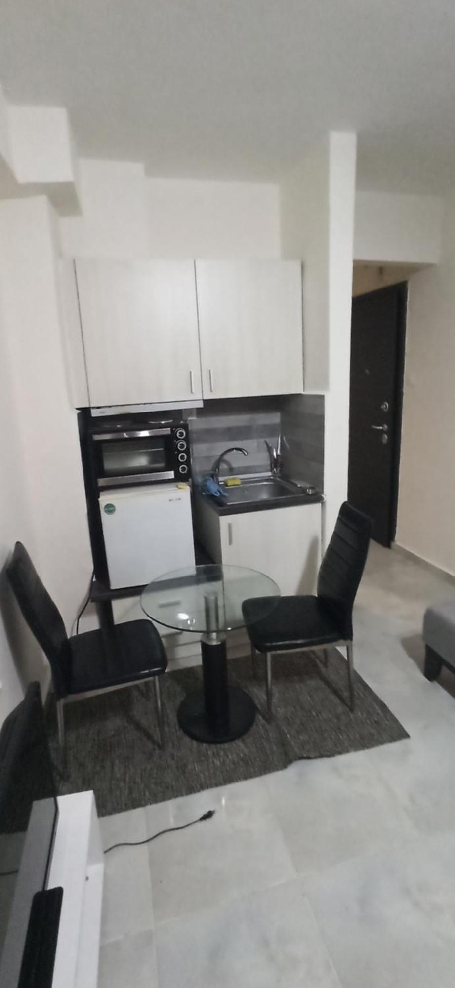 Beautiful 1-bedroom Next To Center