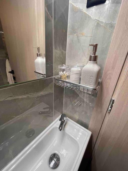 Luxury Ladadika Apartment *