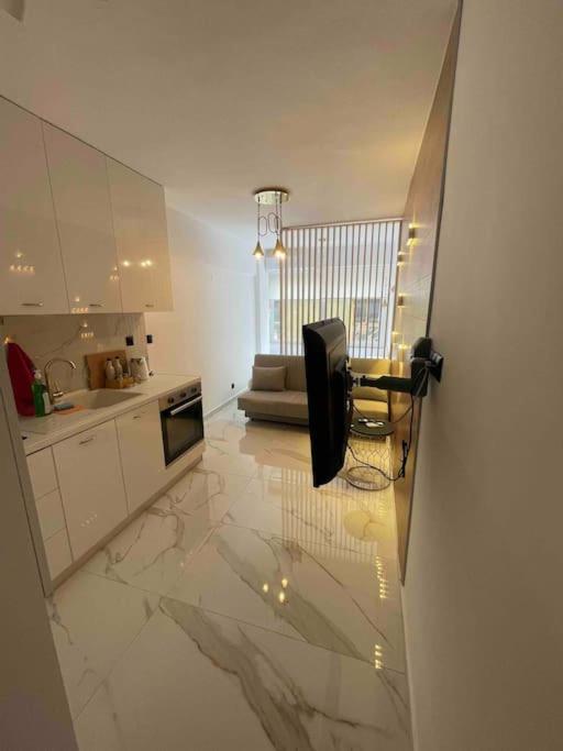 Luxury Ladadika Apartment