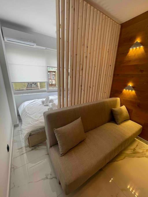 Luxury Ladadika