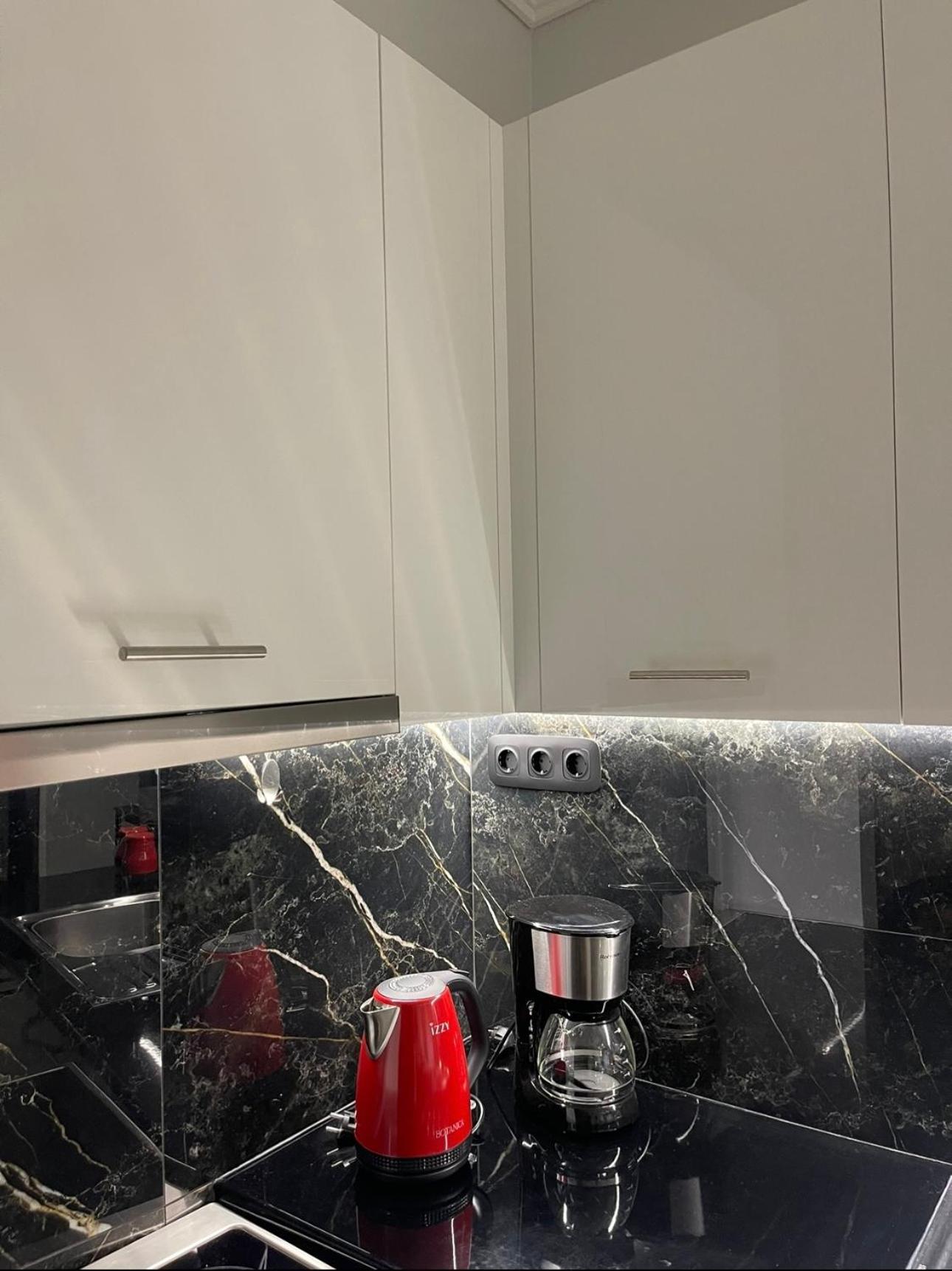 Prism Free Private Parking Apartment