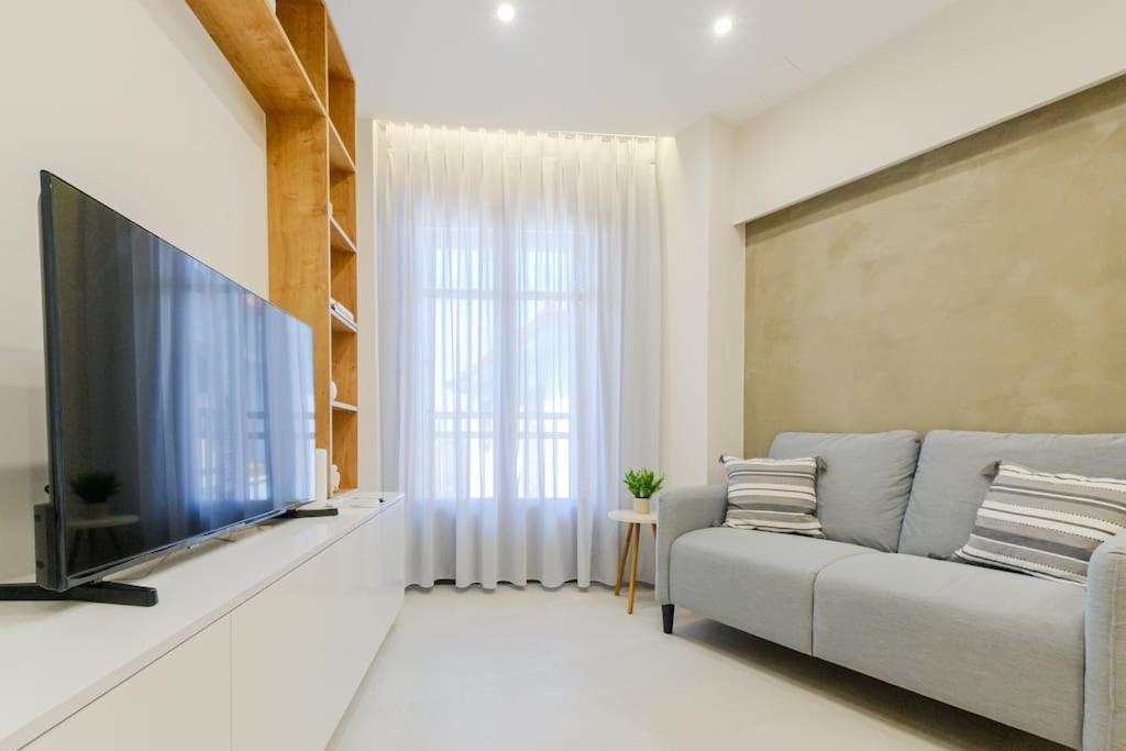 Tsinari Comfort & Luxury Suite, Private Parking Tessalónica