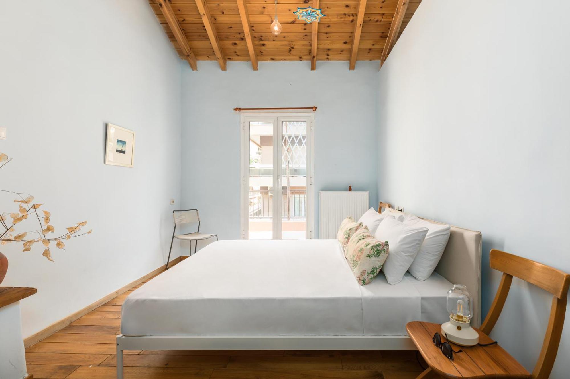 Butterfly By Halu!, Colourful House In The Center Apartment