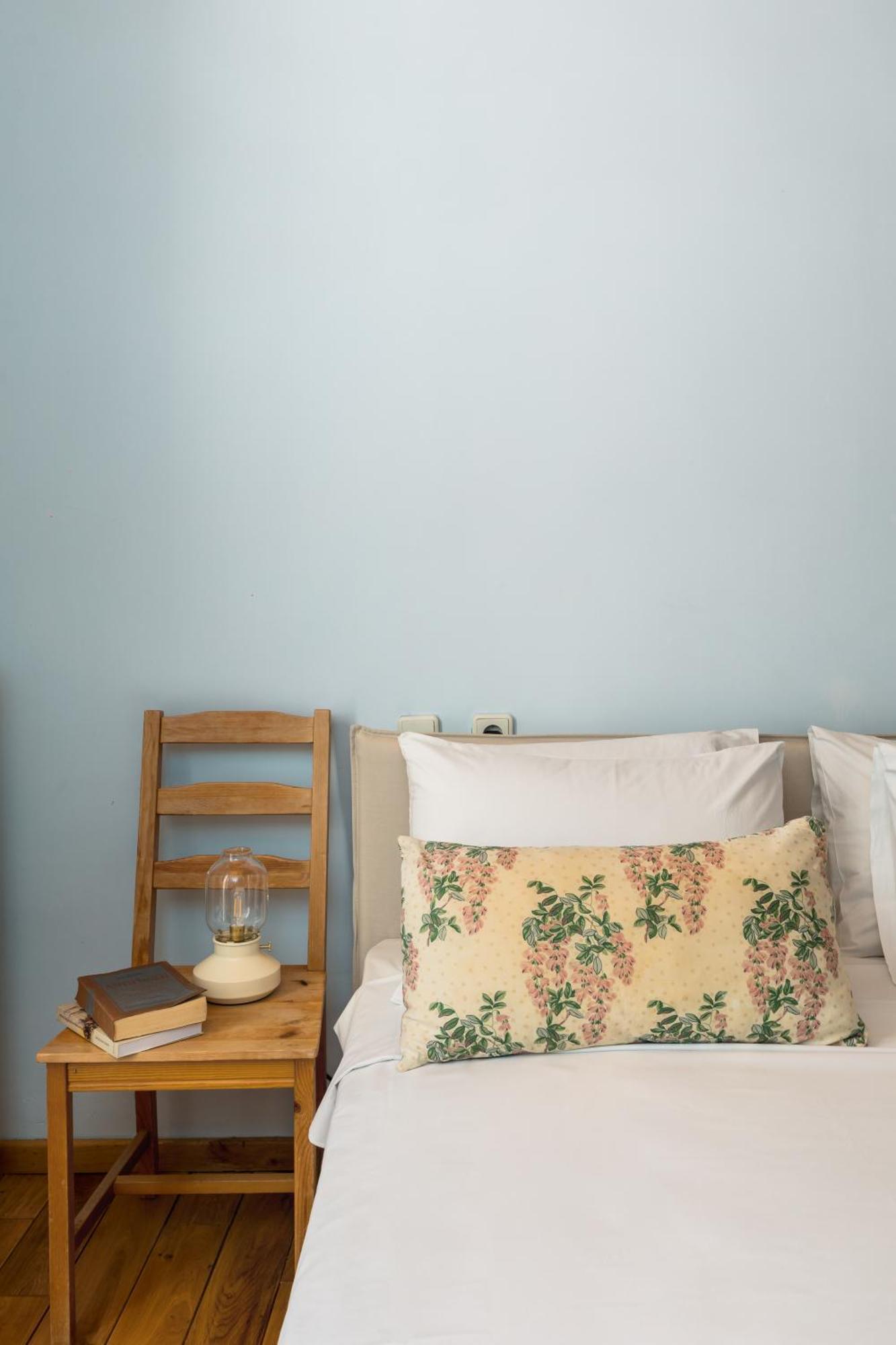 Butterfly By Halu!, Colourful House In The Center Apartment