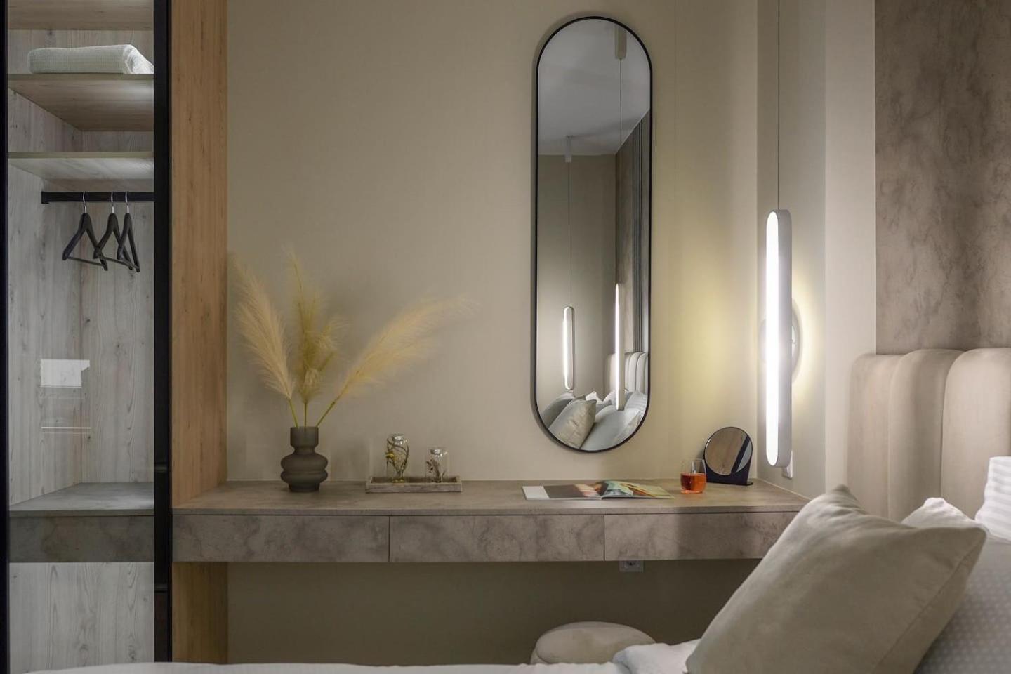 Aristotelian Virtues - Elpida Apartment Thessaloniki