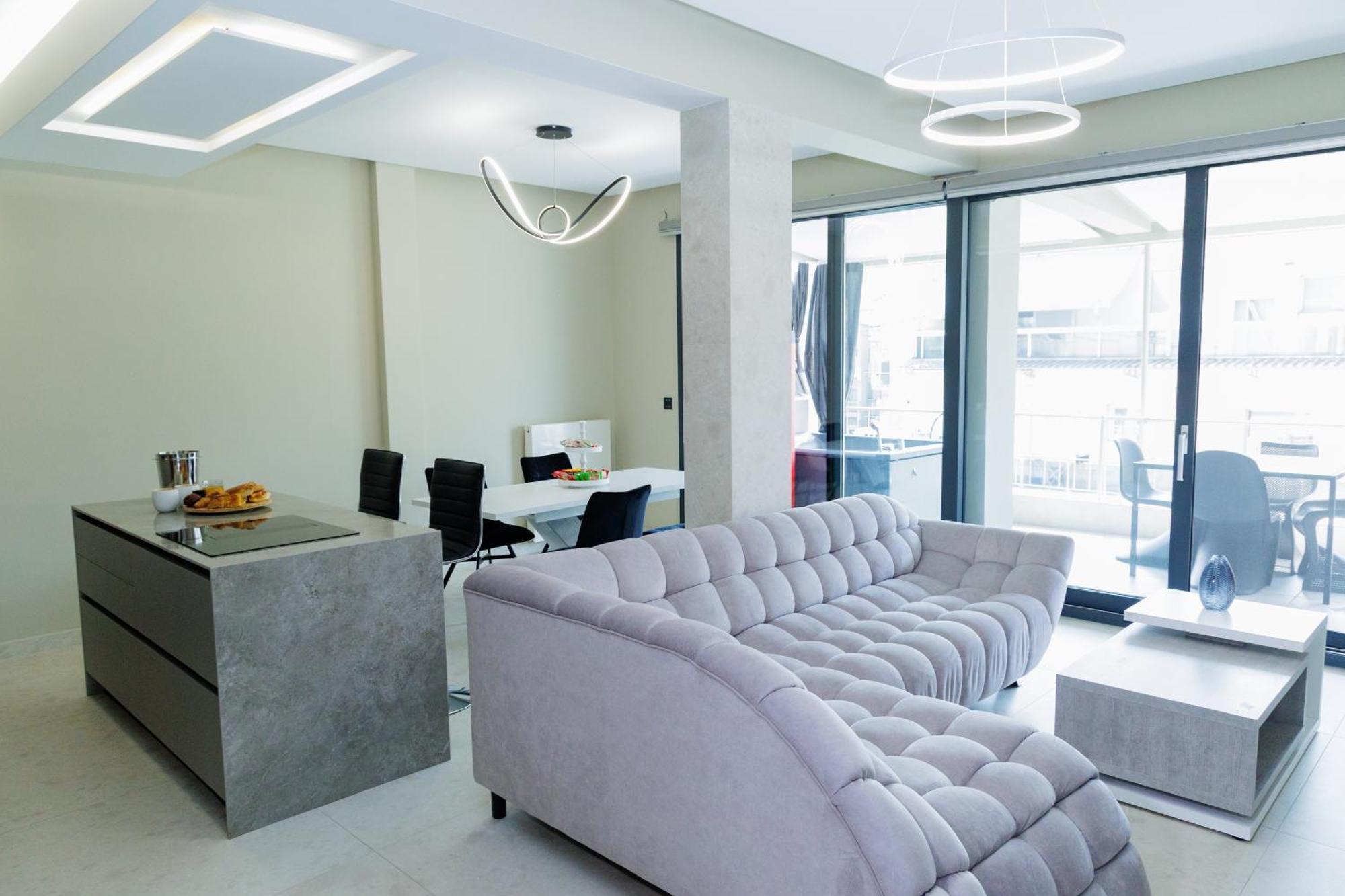 Chic Penthouse Apartment Thessaloniki