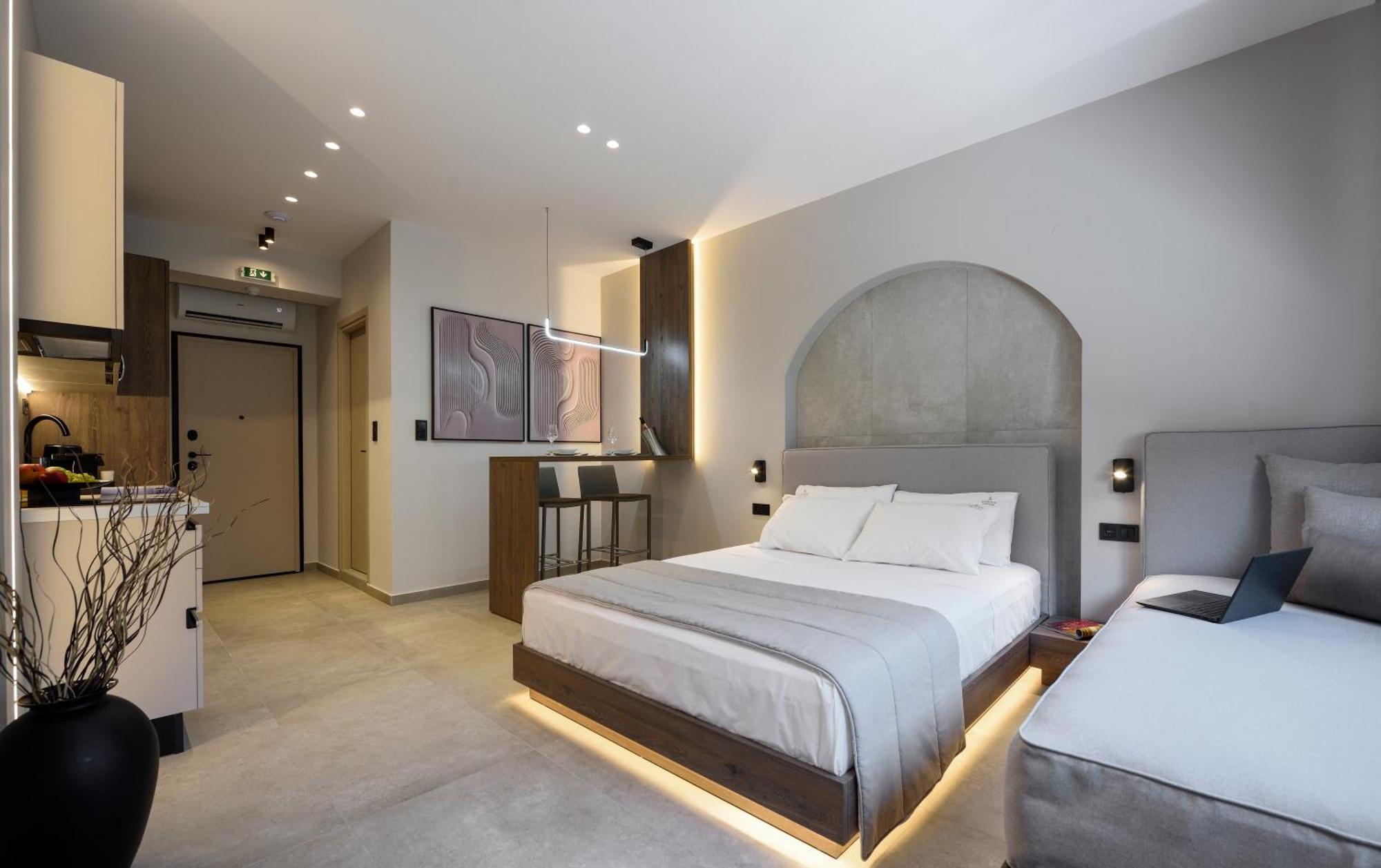 Loena Luxury