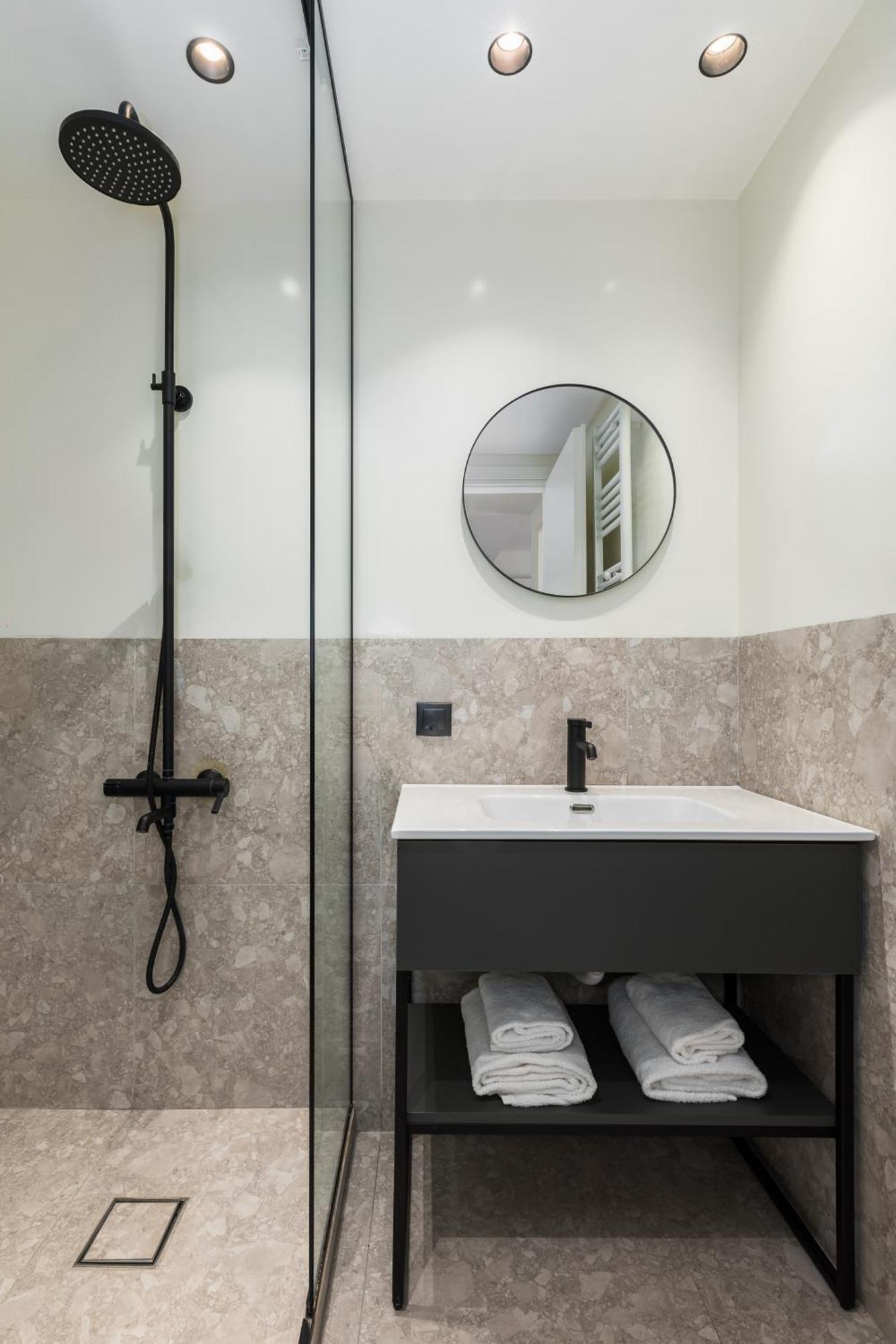 Apartment Celine By Halu!, Spacious Next To Business Hub *
