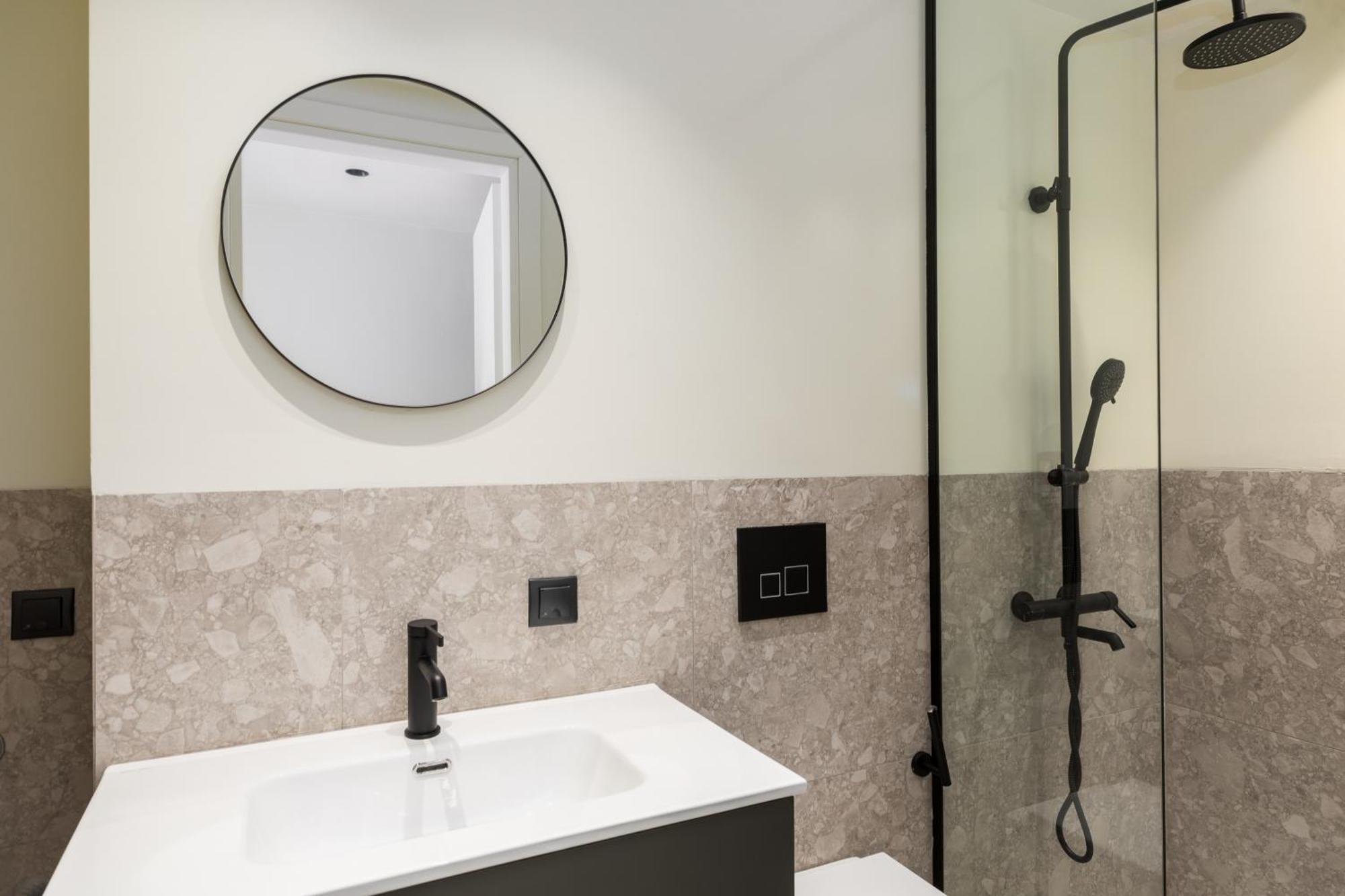 Apartment Celine By Halu!, Spacious Next To Business Hub Thessaloniki