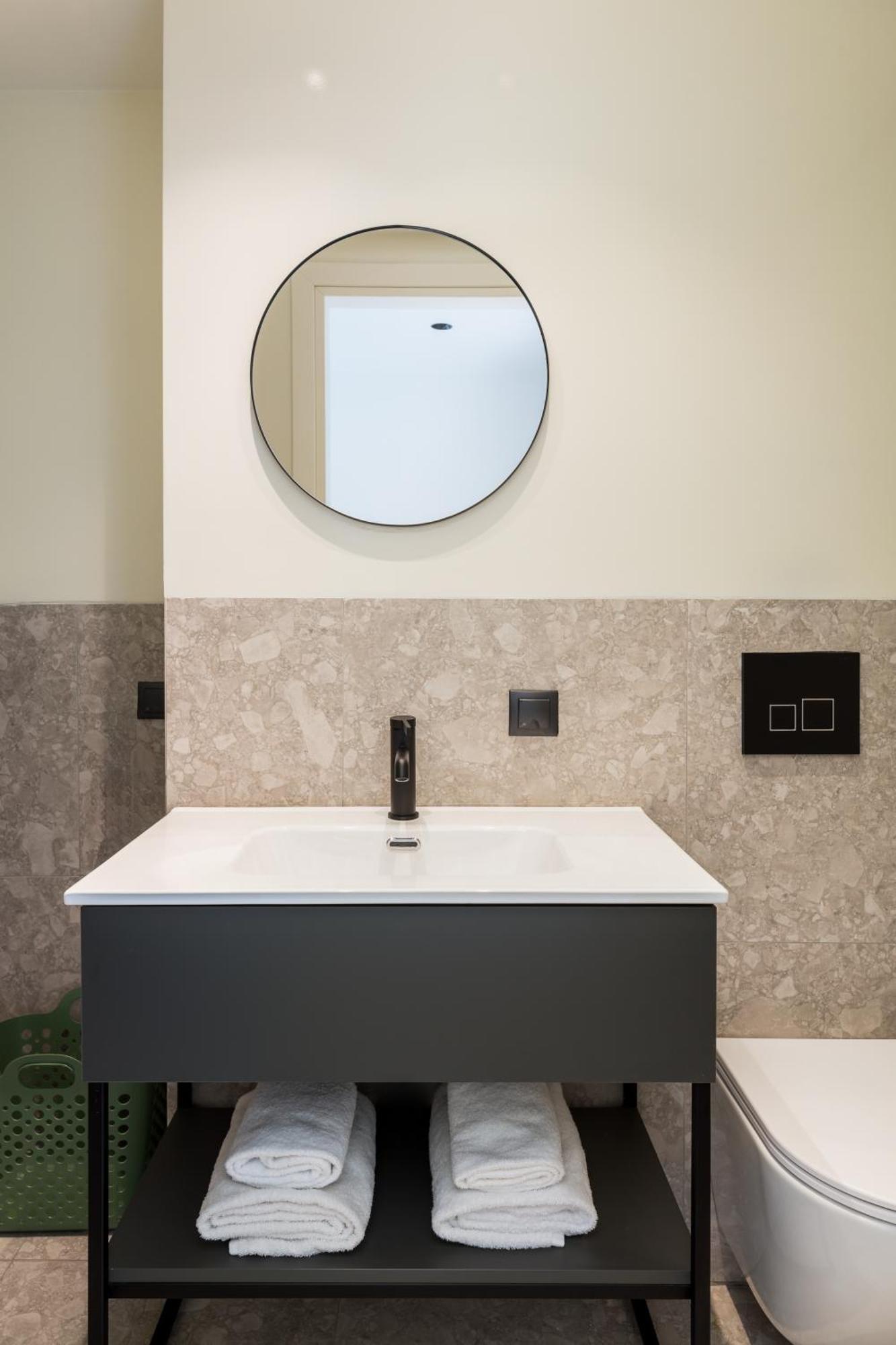 Celine By Halu!, Spacious Next To Business Hub * Thessaloniki