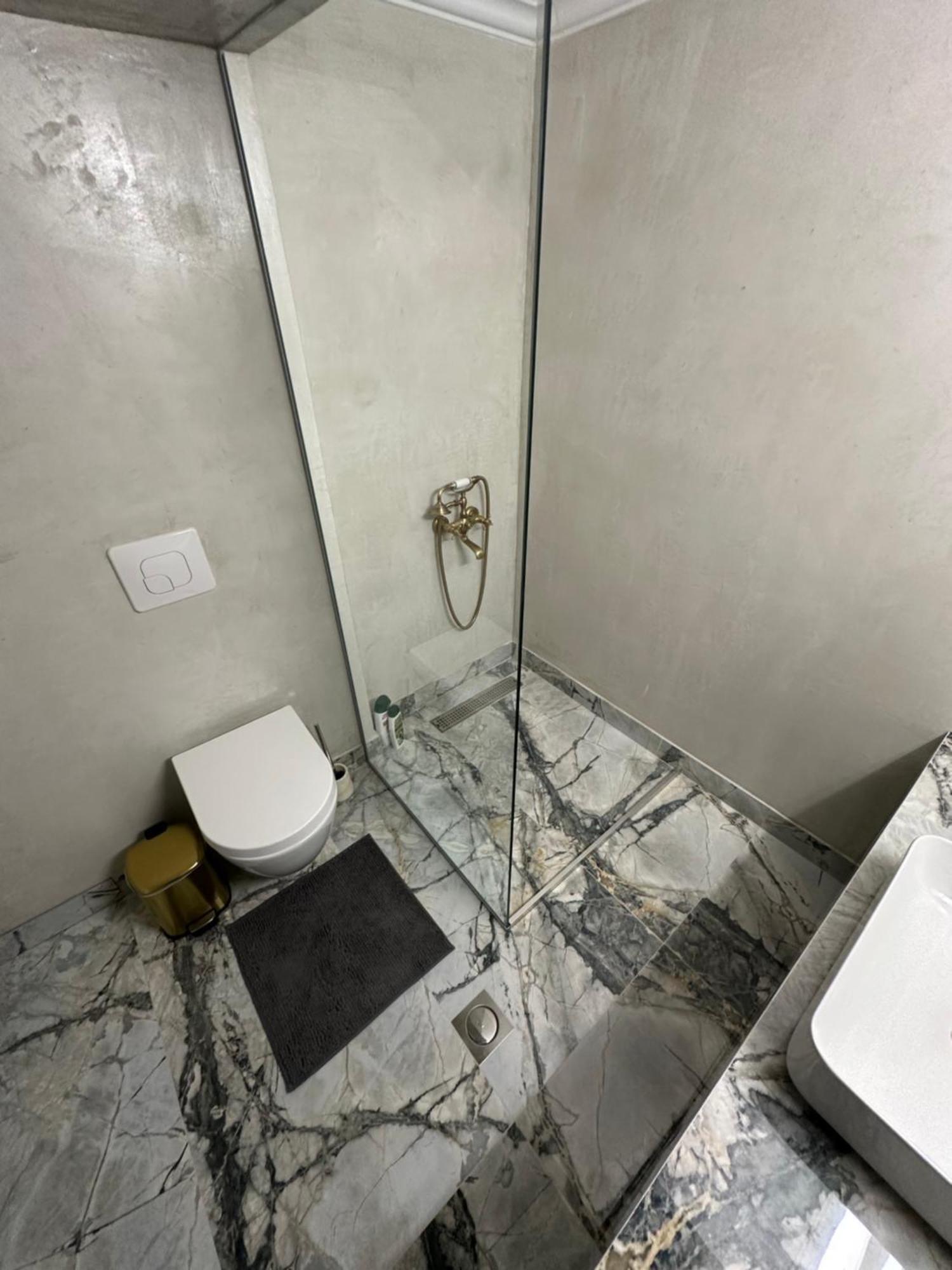 Apartment Raphael's Skg *