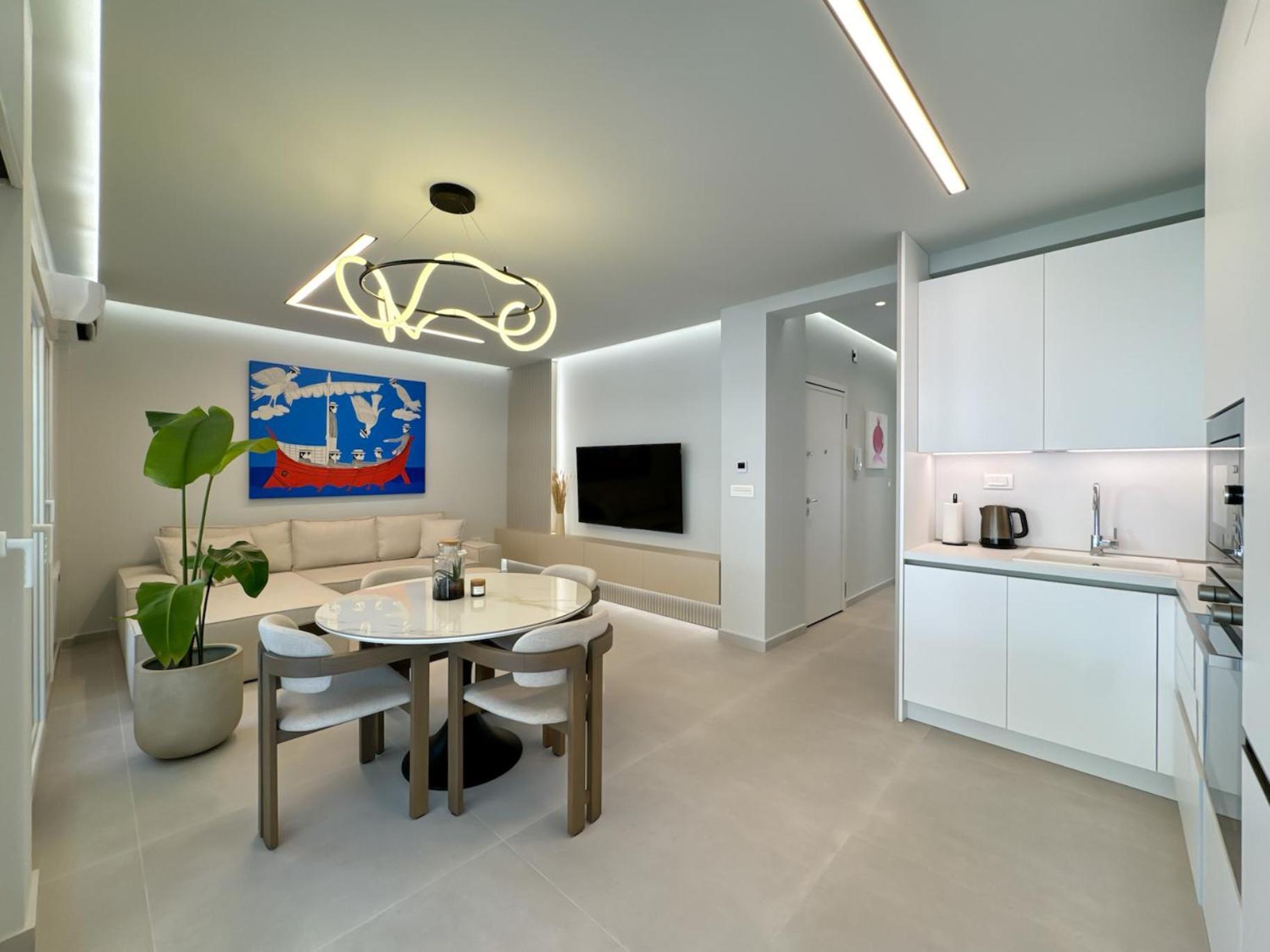 Luxurious Penthouse Centre