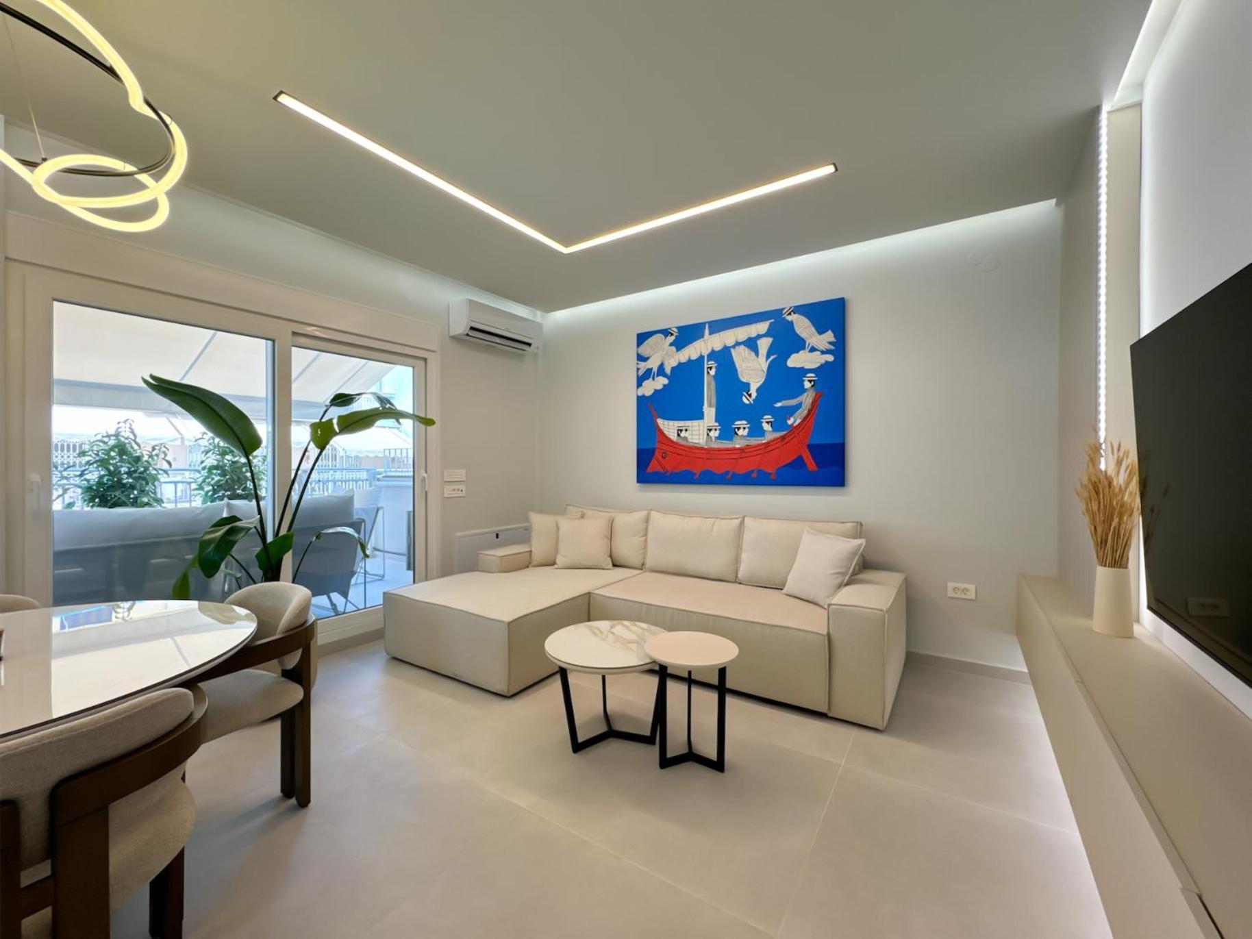 Luxurious Penthouse Centre Apartment *