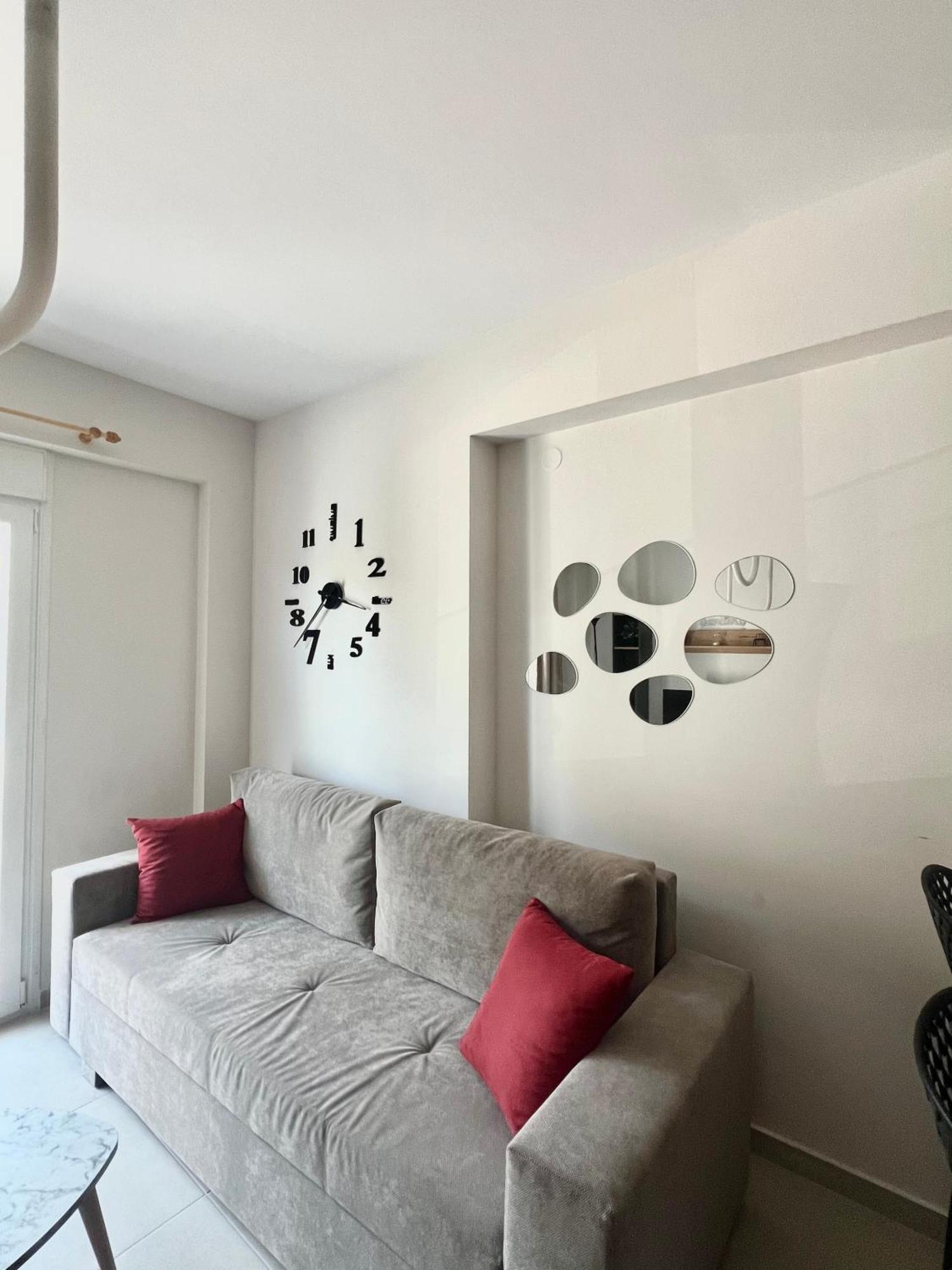 Av Luxury 2 Apartment *