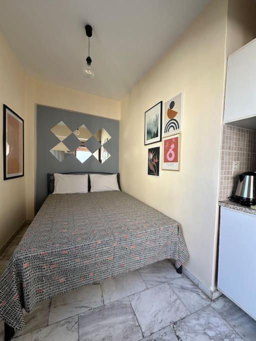 Appartement Tiny Loft In The Heart Of Thessaloniki,17 Square Meters,on The Terrace Of The Building *