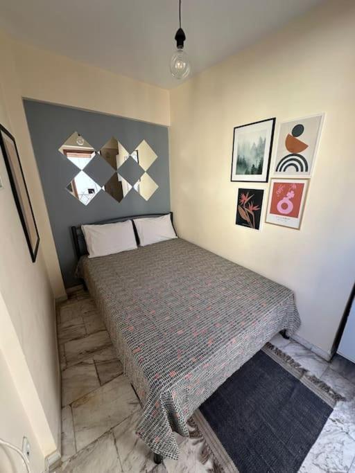 Tiny Loft In The Heart Of Thessaloniki,17 Square Meters,on The Terrace Of The Building Appartement *