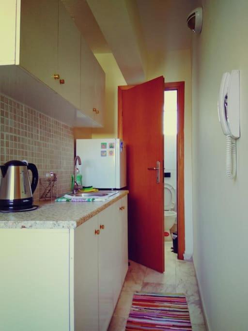 Tiny Loft In The Heart Of Thessaloniki,17 Square Meters,on The Terrace Of The Building Appartement
