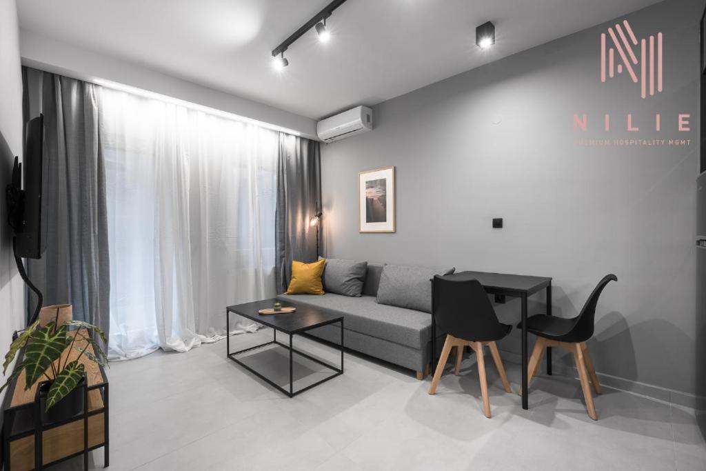Room8, Nilie Hospitality Mgmt * Thessaloniki