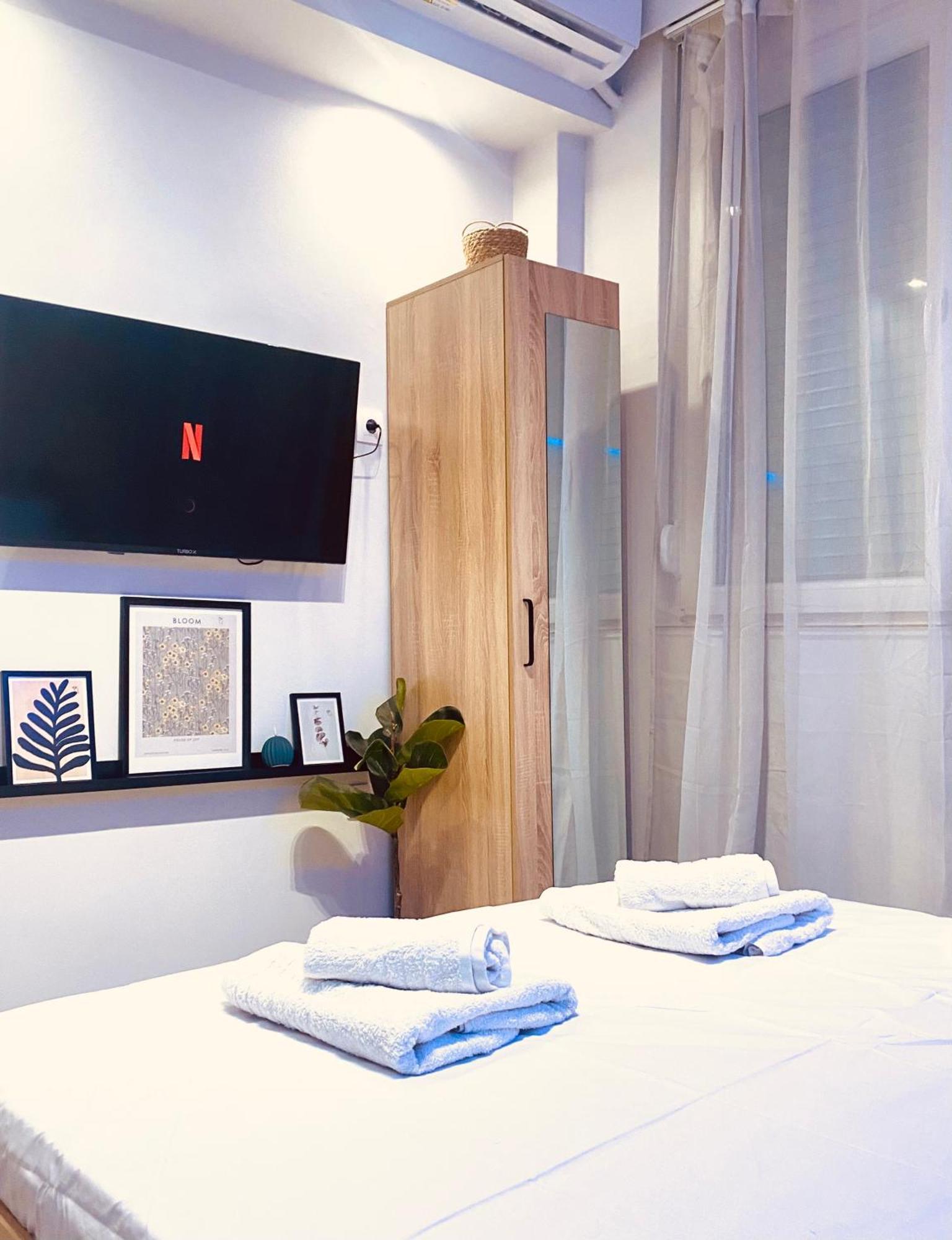 Neon Pulse - Casa Nativa Apartment *