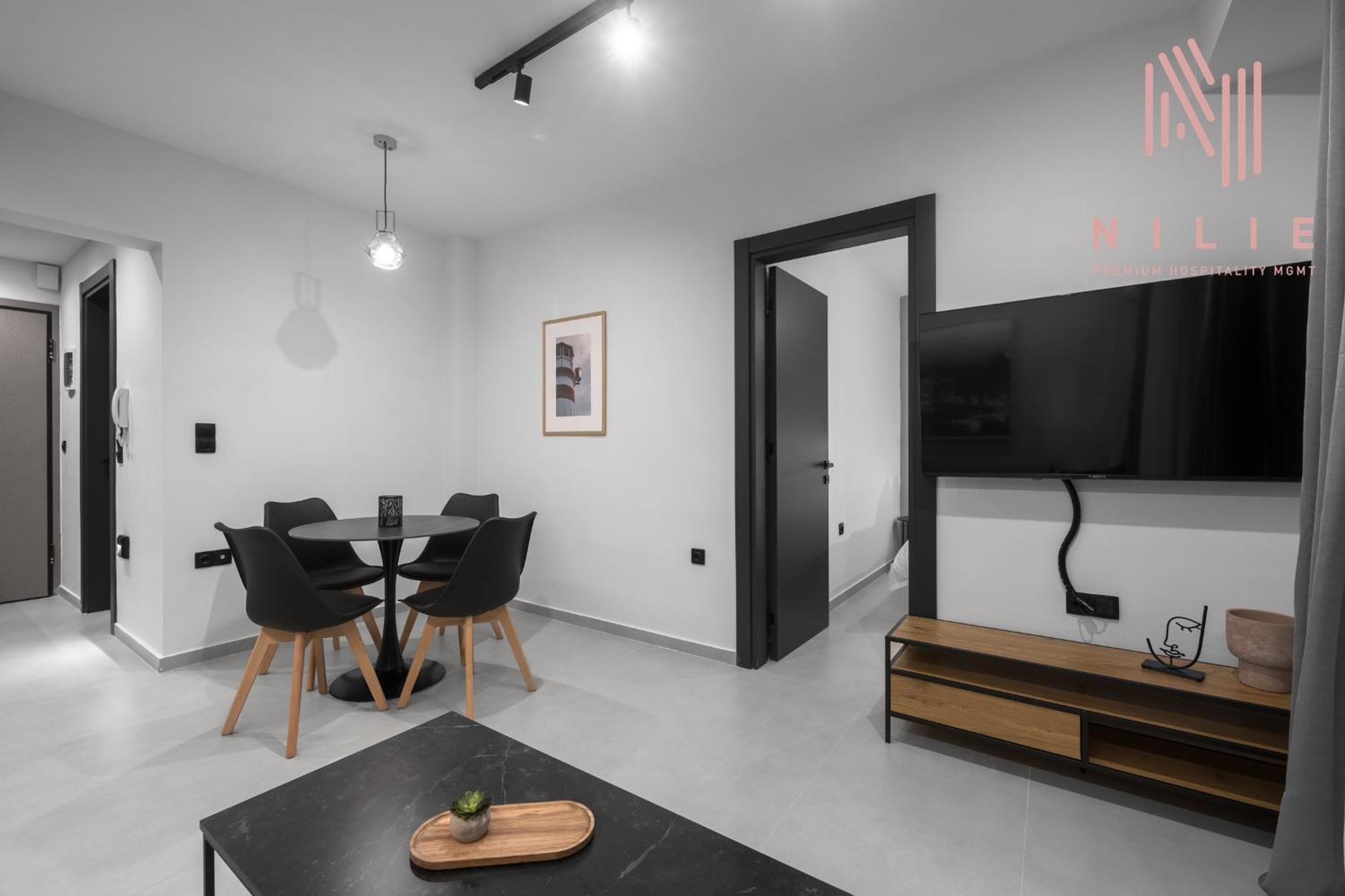 Room8, Nilie Hospitality Mgmt * Thessaloniki