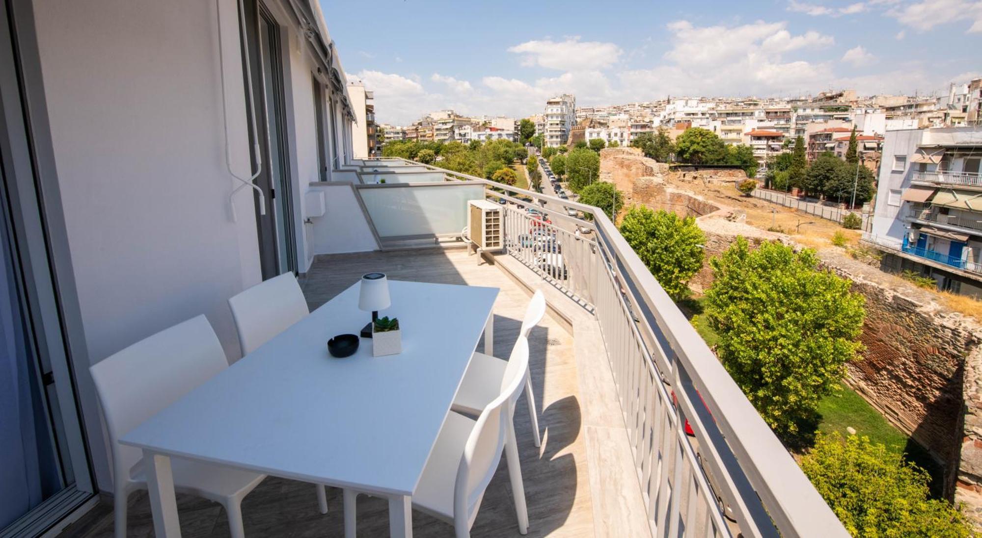 Apartamento Skia Luxury Living Above The Walls Tessalónica