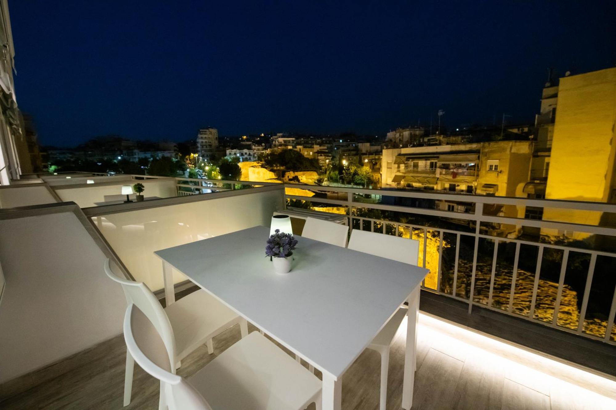 Skia Luxury Living Above The Walls Tessalónica