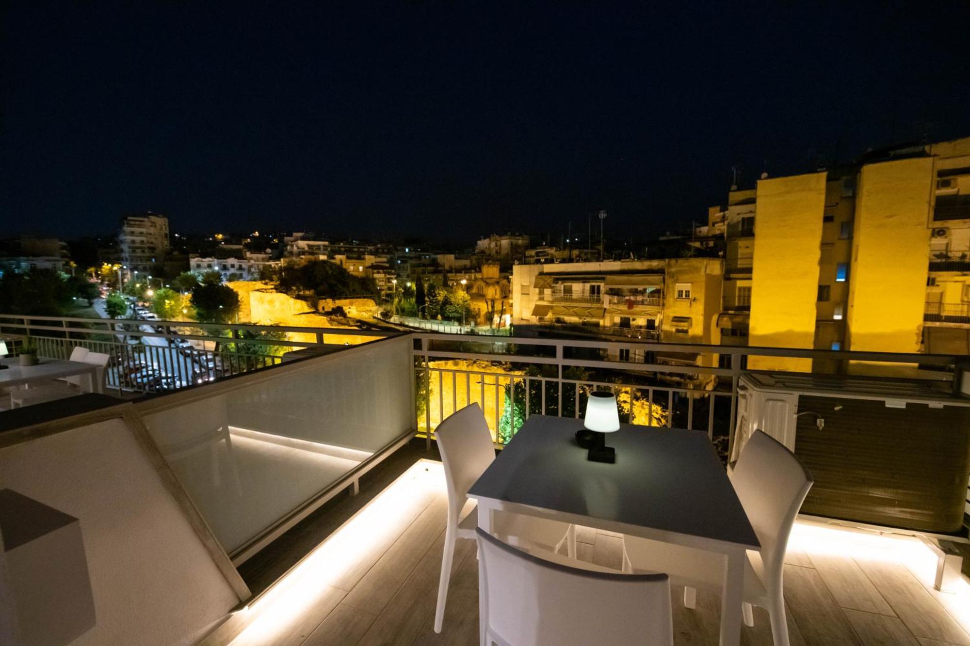 Skia Luxury Living Above The Walls * Tessalónica