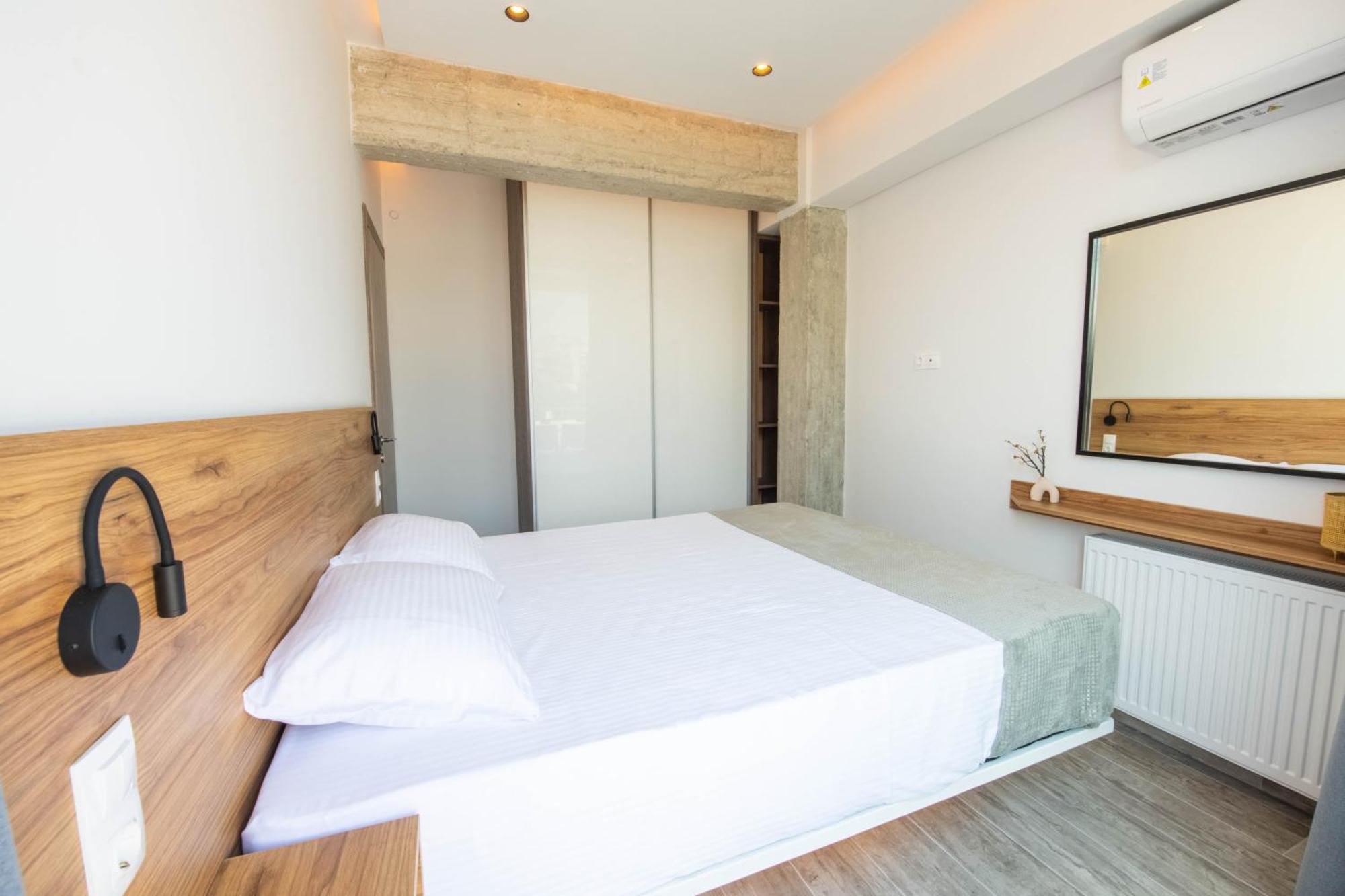 Skia Luxury Living Above The Walls *