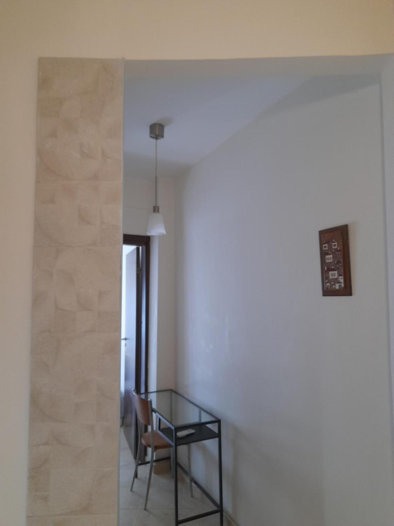 Roberto's Apartment