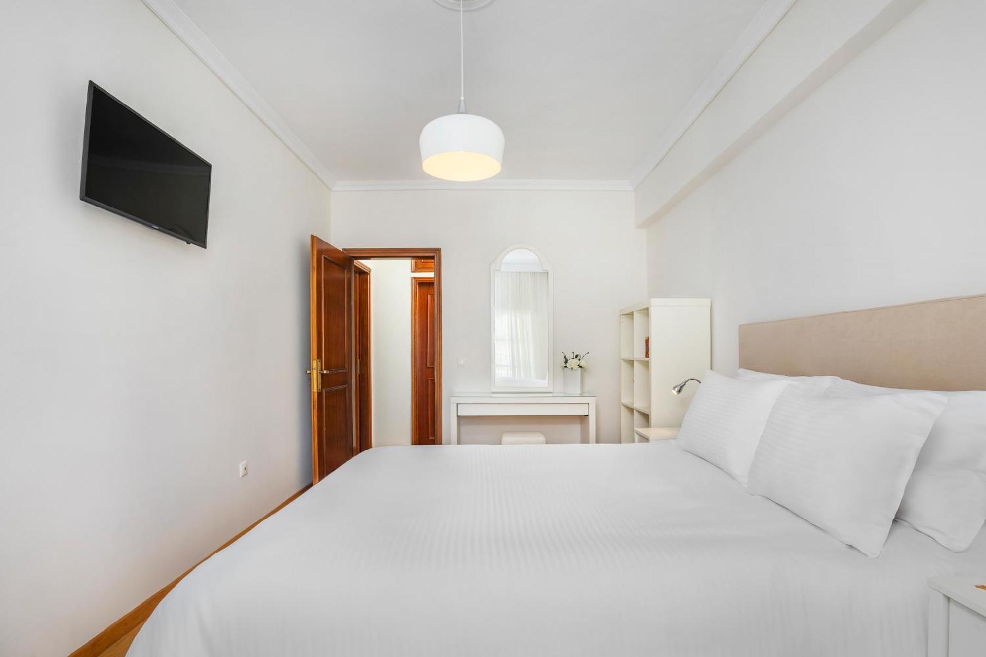Cozy Penthouse Apartment Thessaloniki