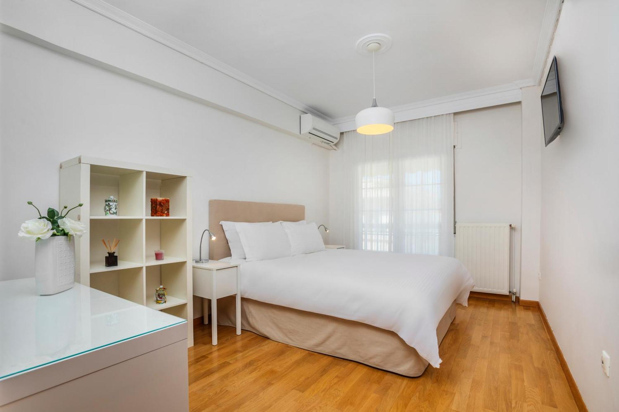 Cozy Penthouse Apartment Thessaloniki