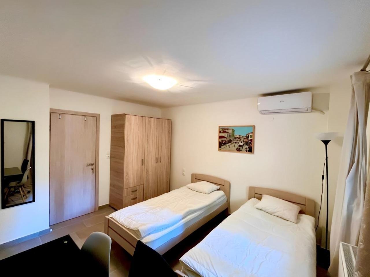 Spacious 4 Bedroom By Agios Dimitrios Apartment Thessaloniki
