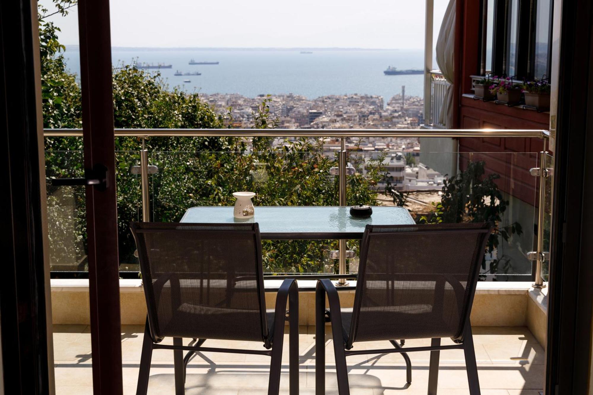Apartamento Charming With Gorgeous View & Private Parking *