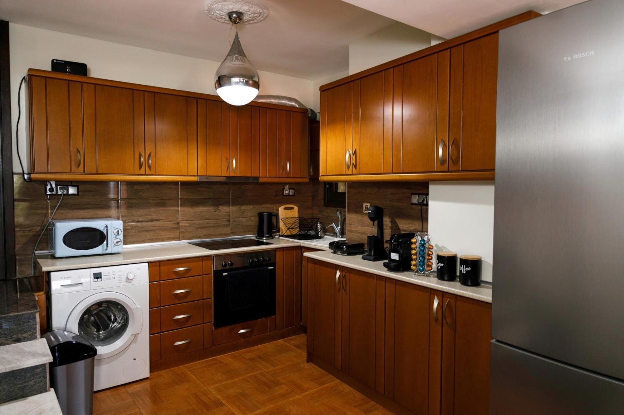 Apartment Charming With Gorgeous View & Private Parking *