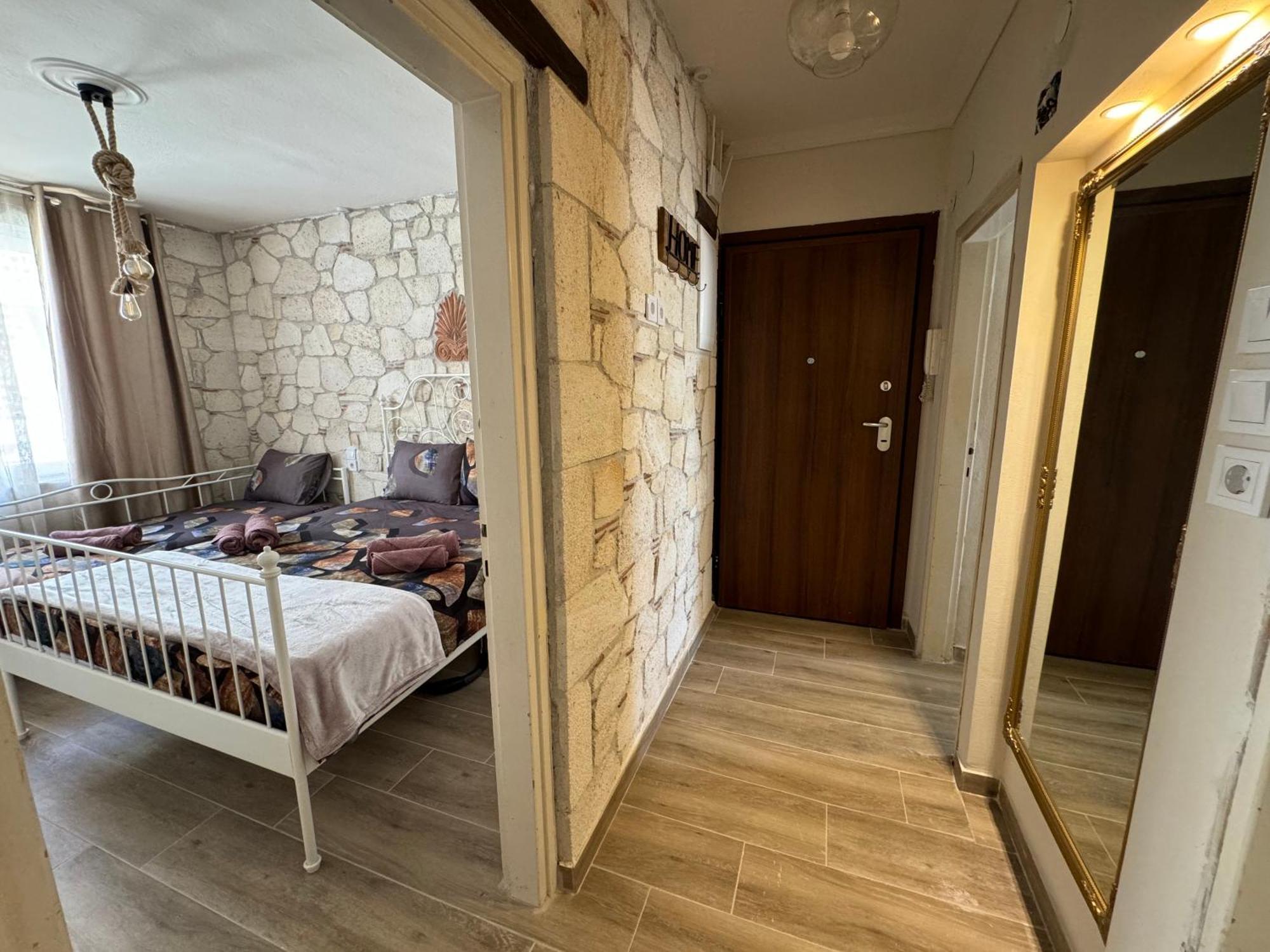 Apartment Stone 3