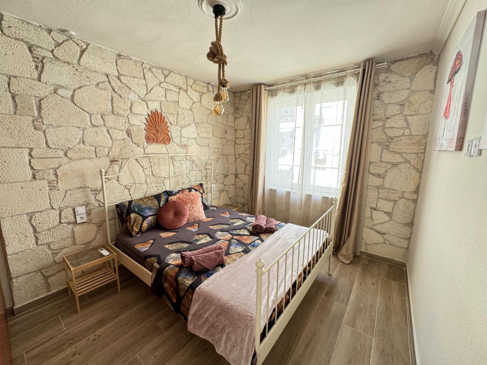 Stone 3 Apartment