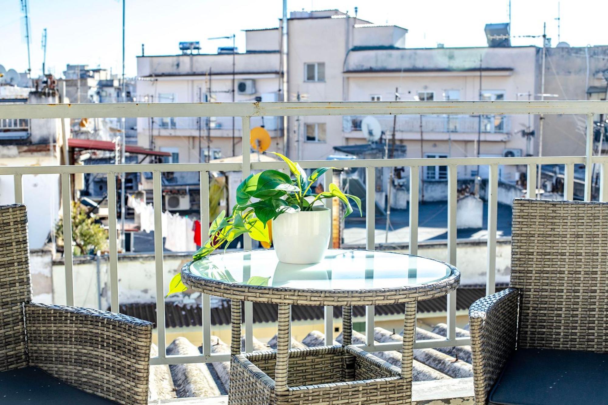 Căn hộ Shiny And Relaxing 5th Floor *