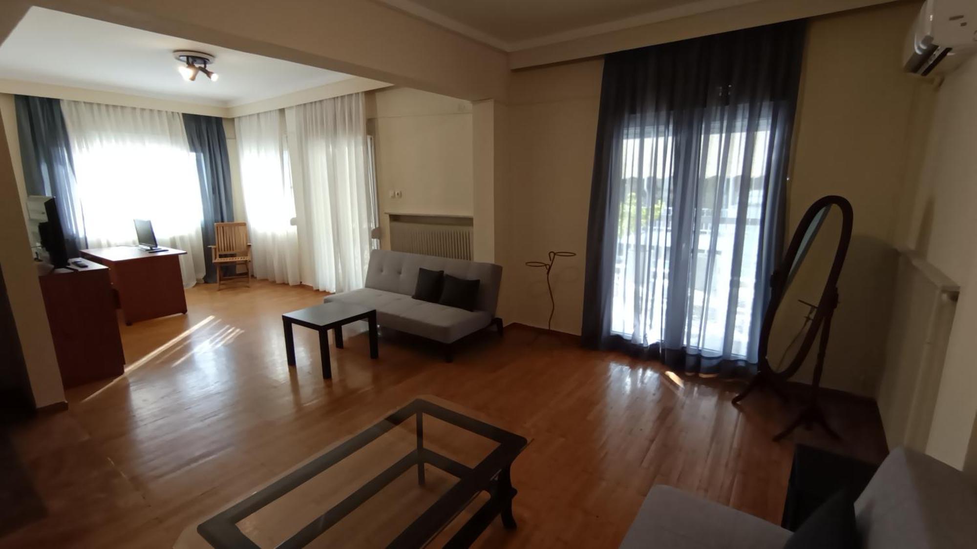 Apartment Ikos