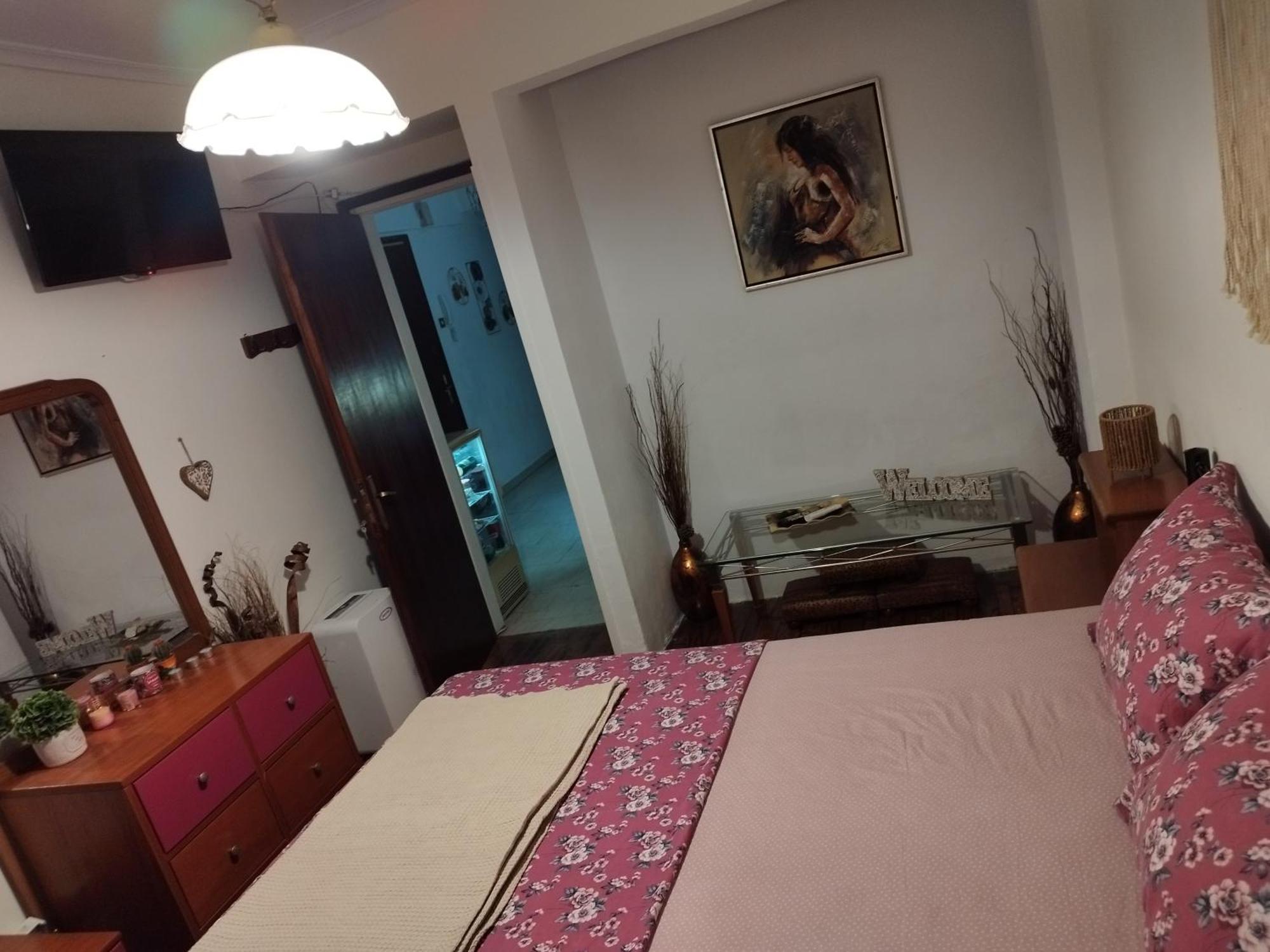 Private In Shared House * Thessaloniki