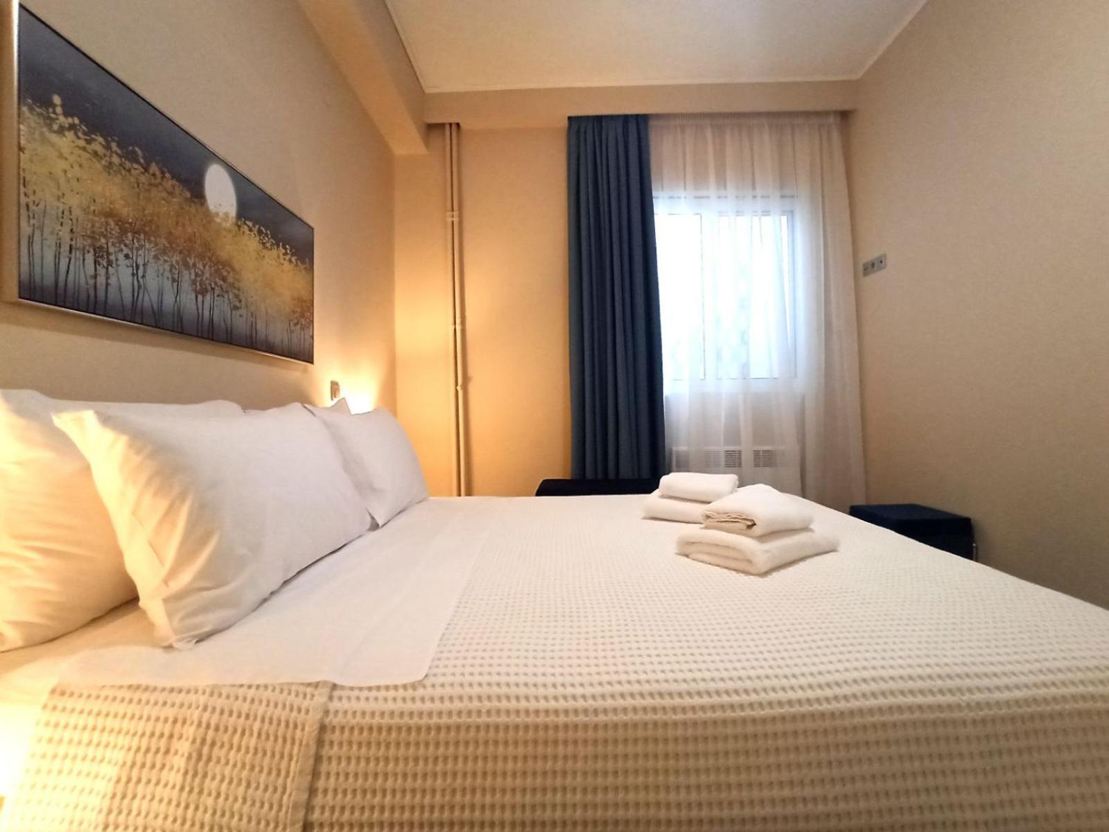 Kallaris Deluxe House Capsulehotel