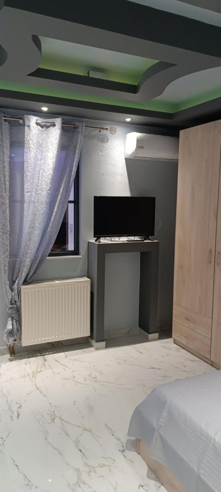 Monasthrioy Pallas 1 By Makhome Thessaloniki