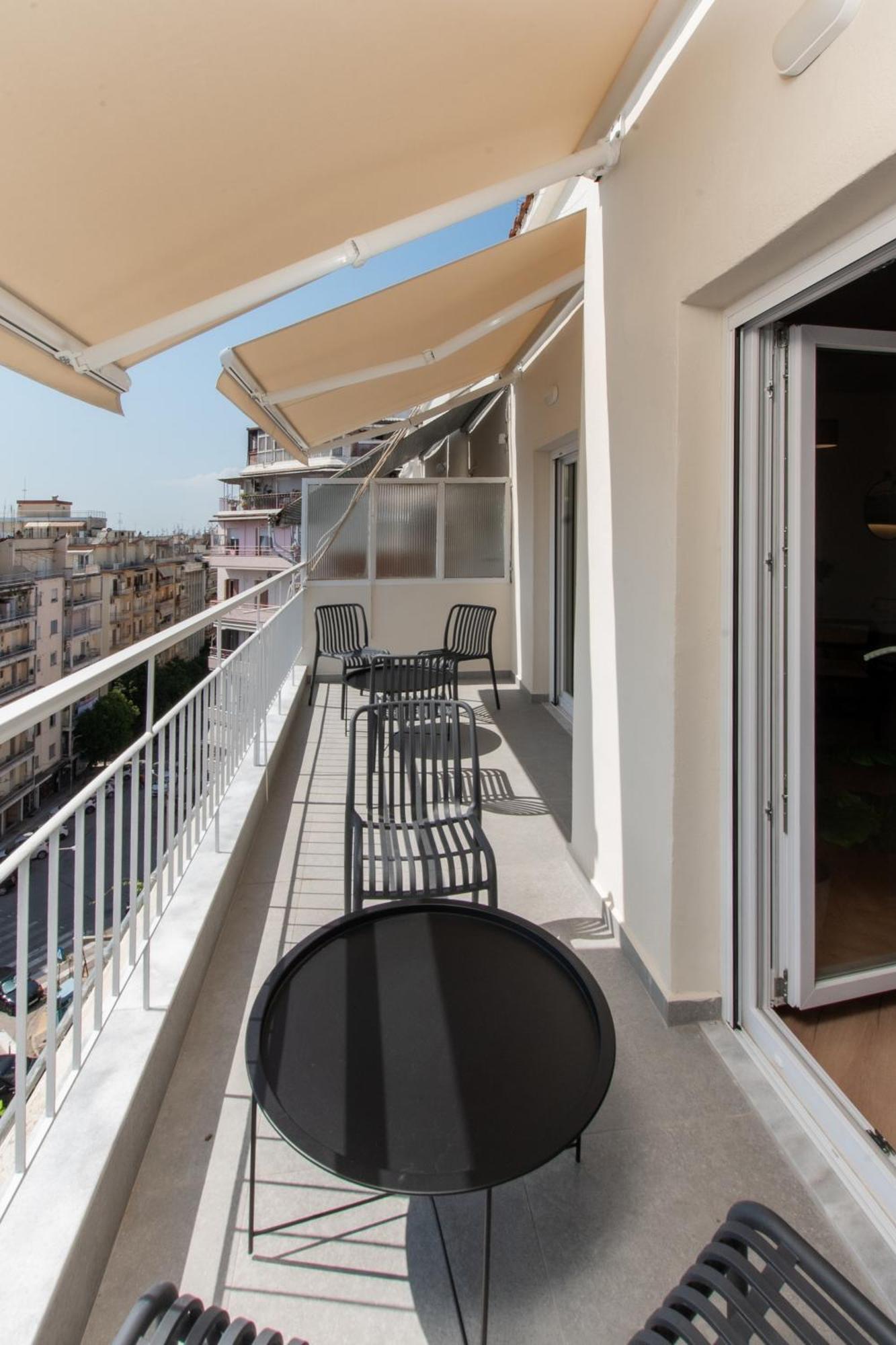Tinker's Urban Penthouse Apartment Thessaloniki
