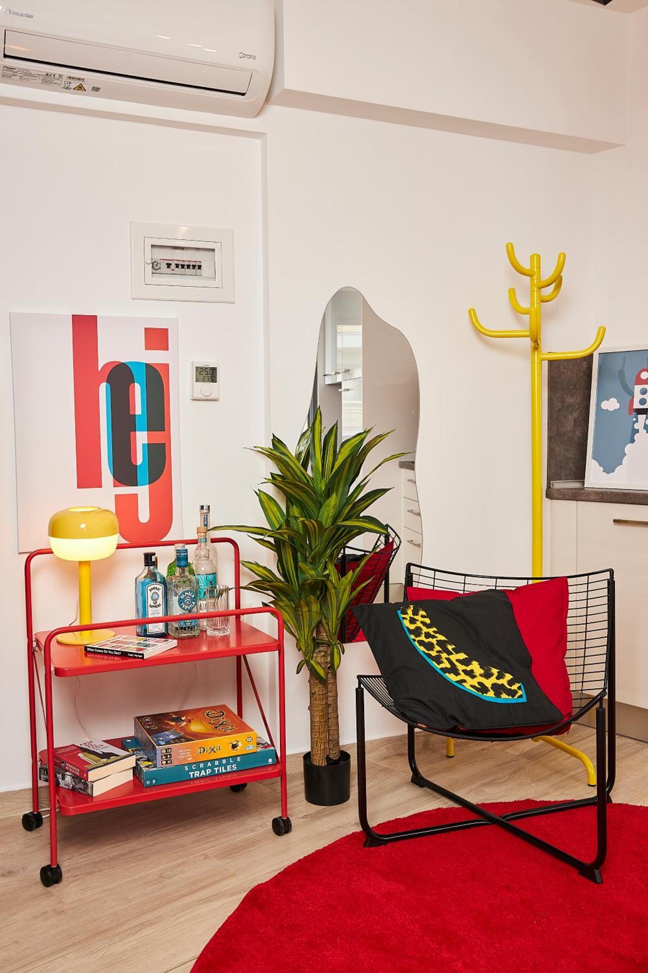 Superstudio Pop Art With Free Parking Space By Binobi!